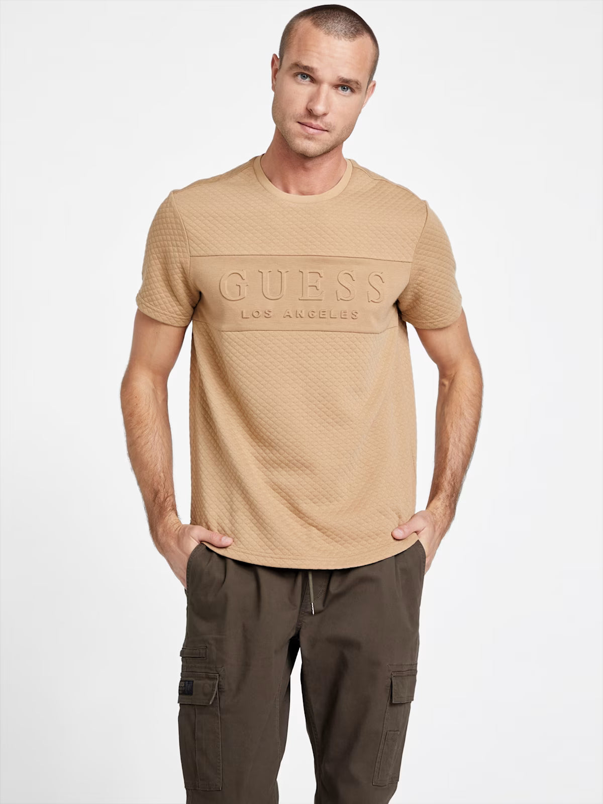 GUESS MENS' Trevor Logo Tee/ Brown