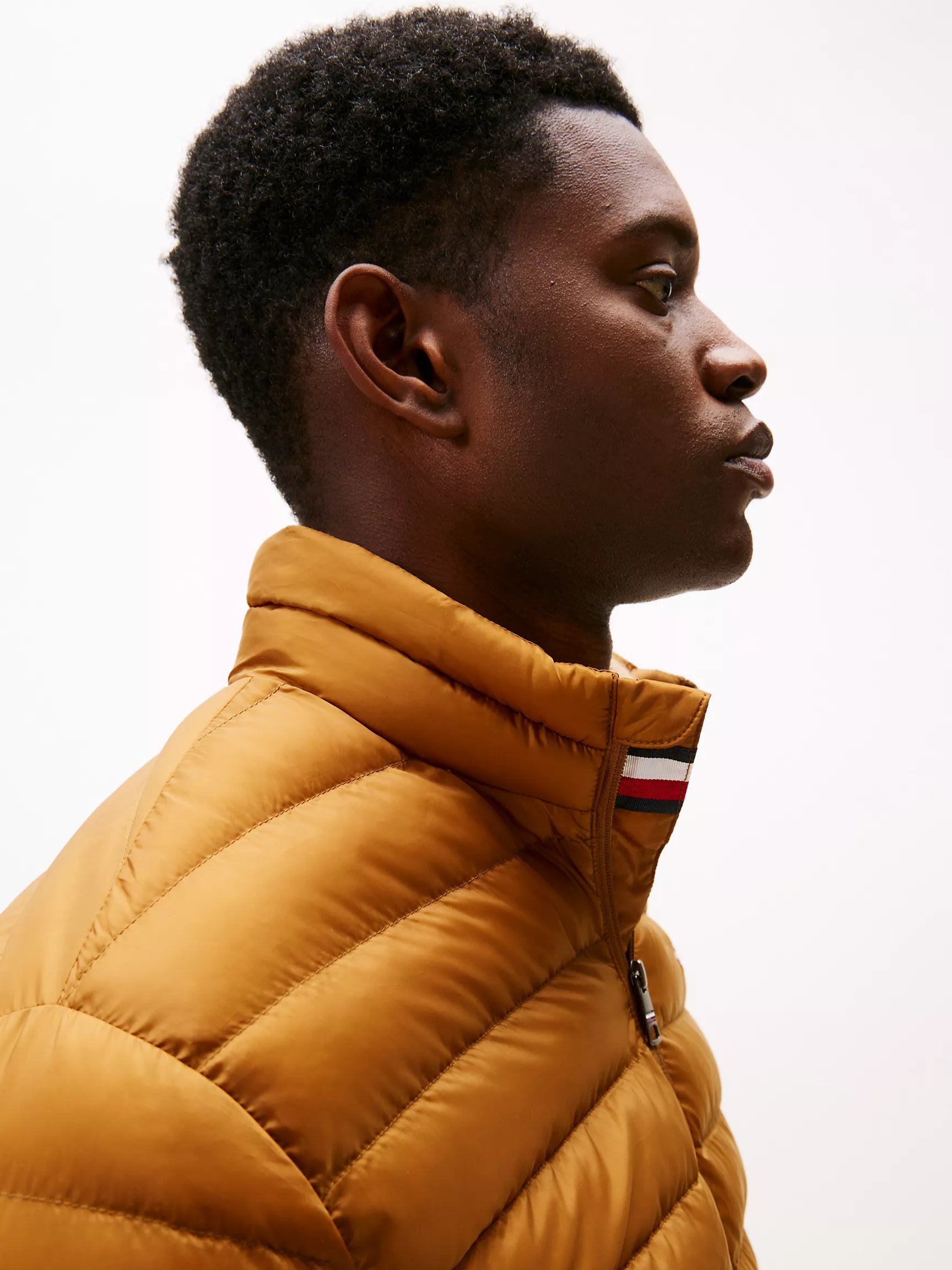 Tommy Mens' Lightweight Packable Jacket Country Brown