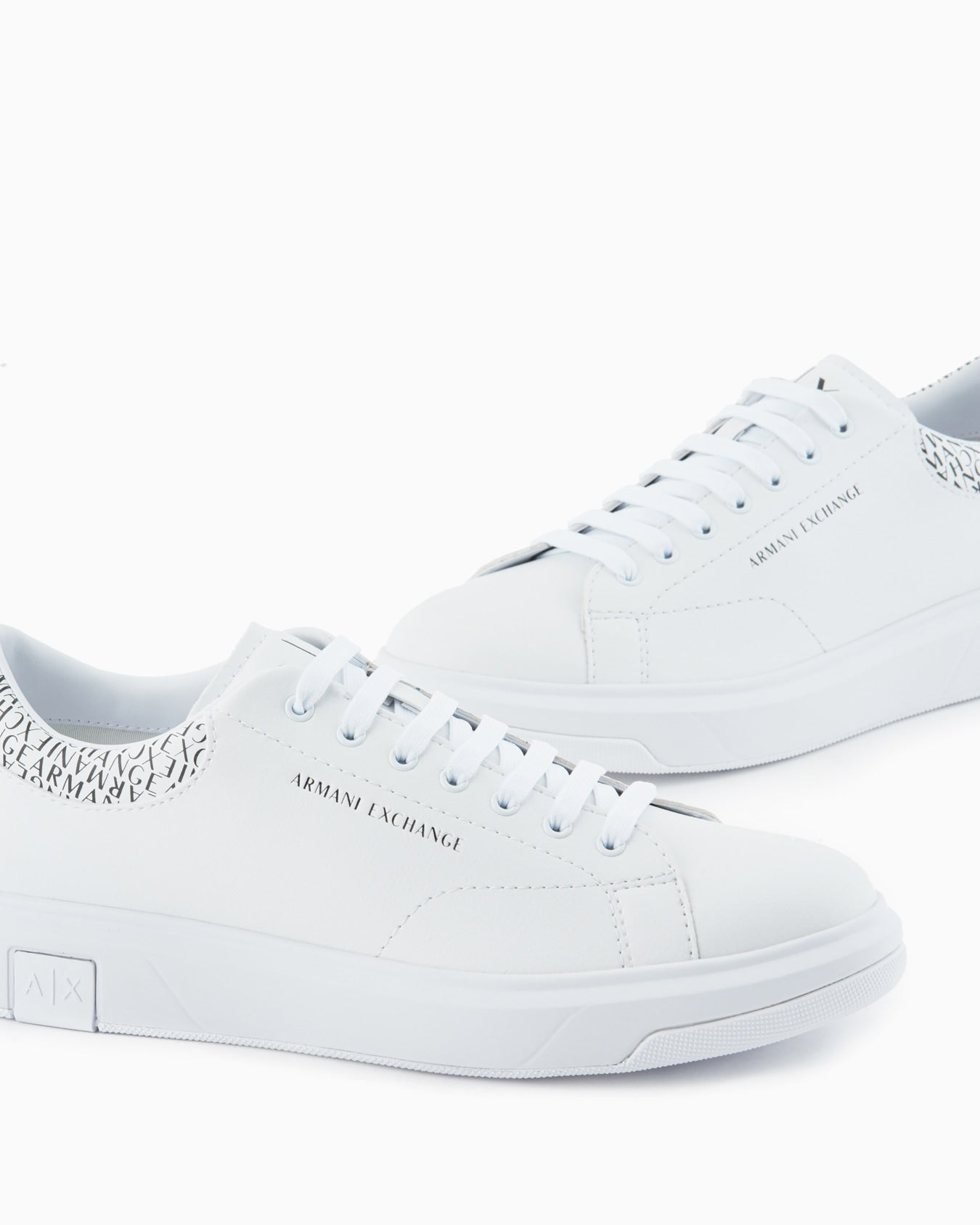 Armani Exchange MENS' Sneakers with logo insert on the heel