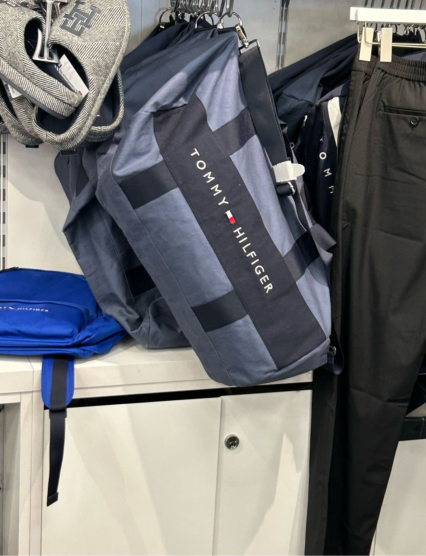 Tommy Logo Chambray Duffel Bag/ Bank Blue - UNISEX / Bank Blue