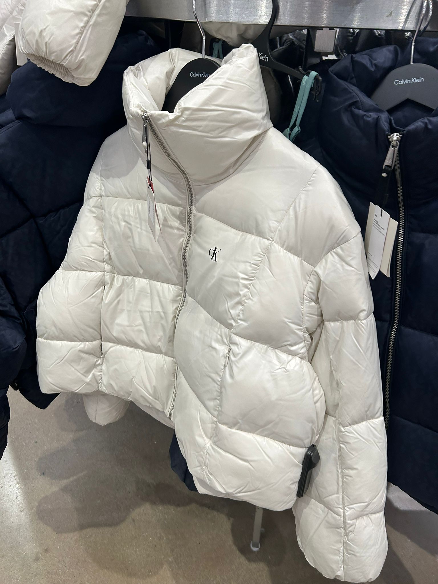 Calvin Klein Womens' Shine Puffer Jacket Chalk