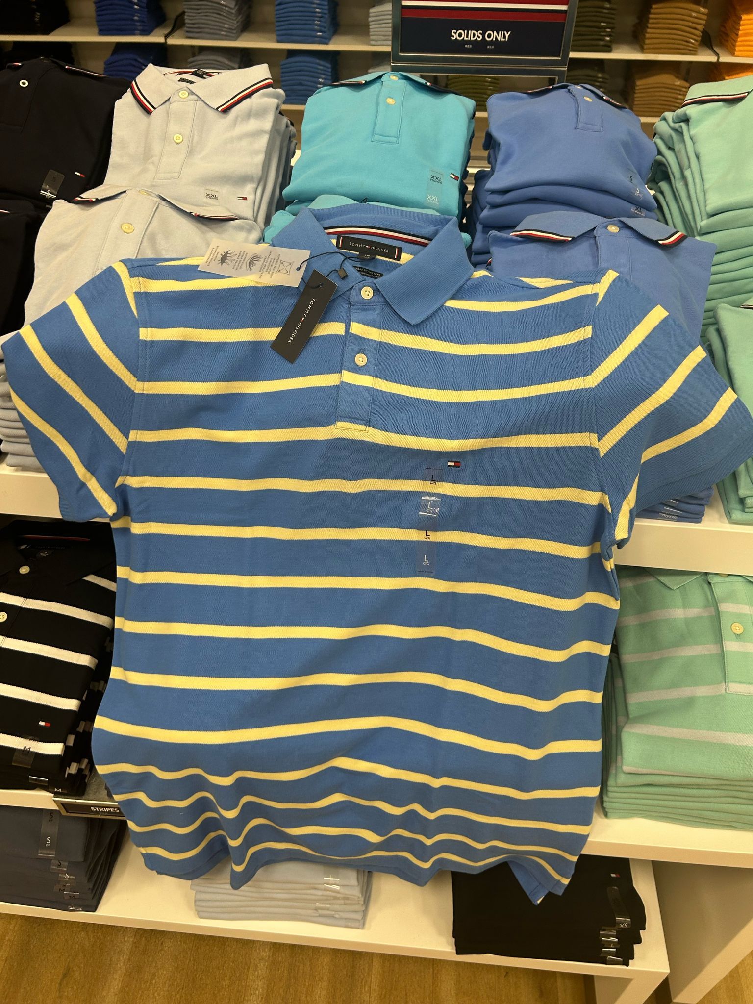 Tommy Mens' Regular Fit Stripe Wicking Polo/