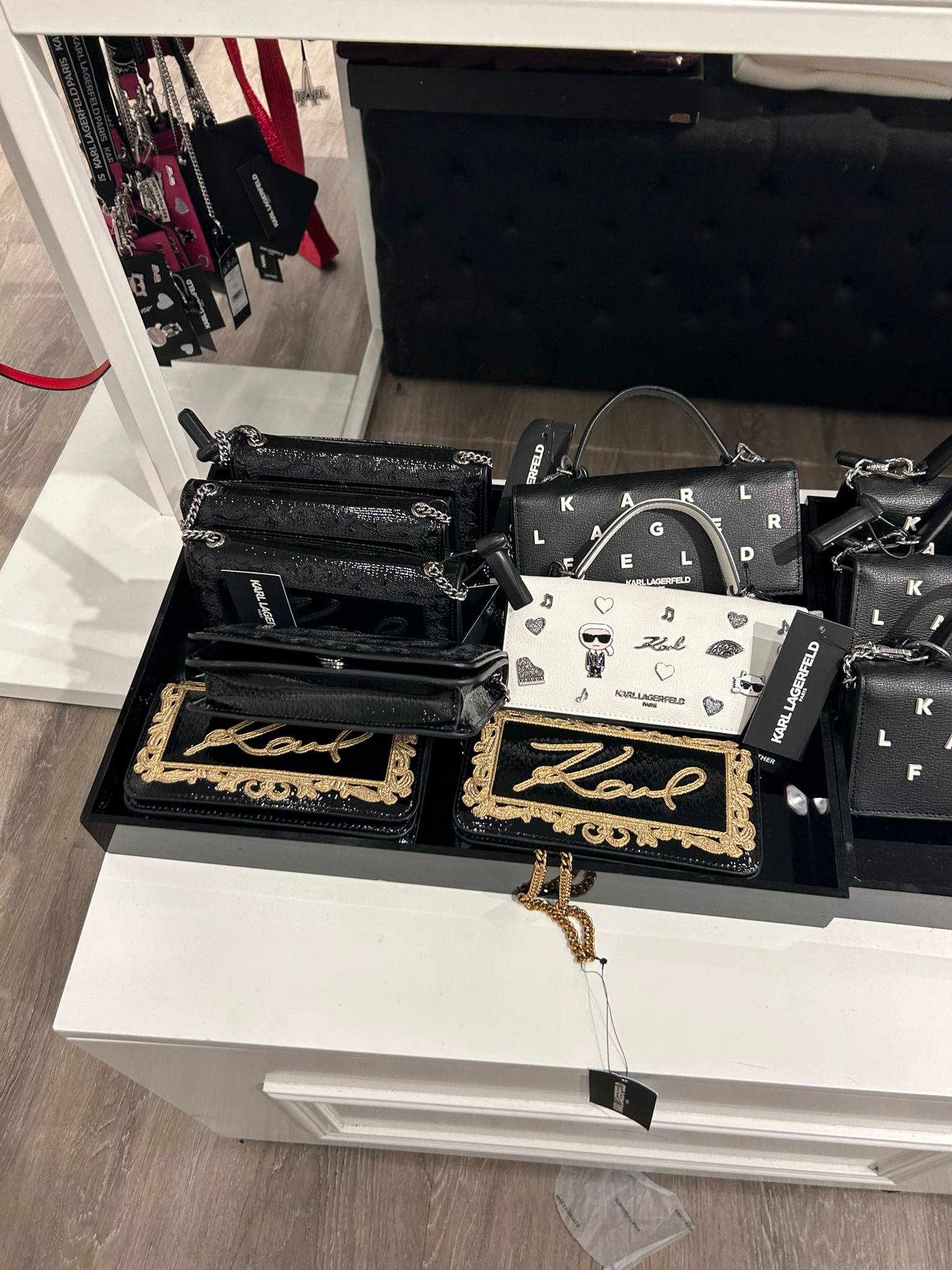 Karl Lagerfeld Paris Womens' JACQUELINE WALLET WITH PINS White