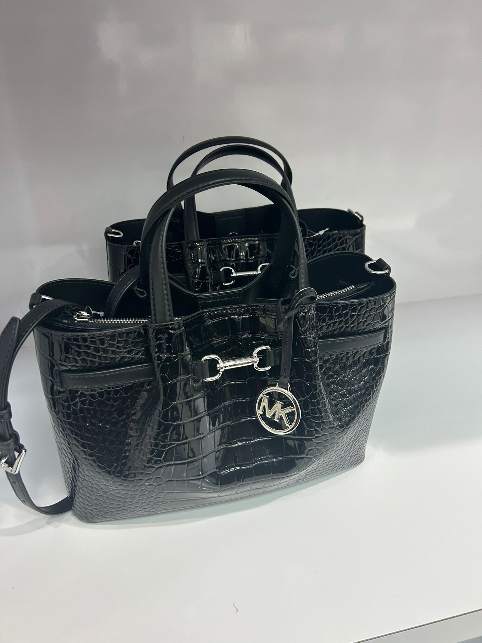 Women's Michael Kors Carson Medium Crocodile Embossed Satchel BLACK