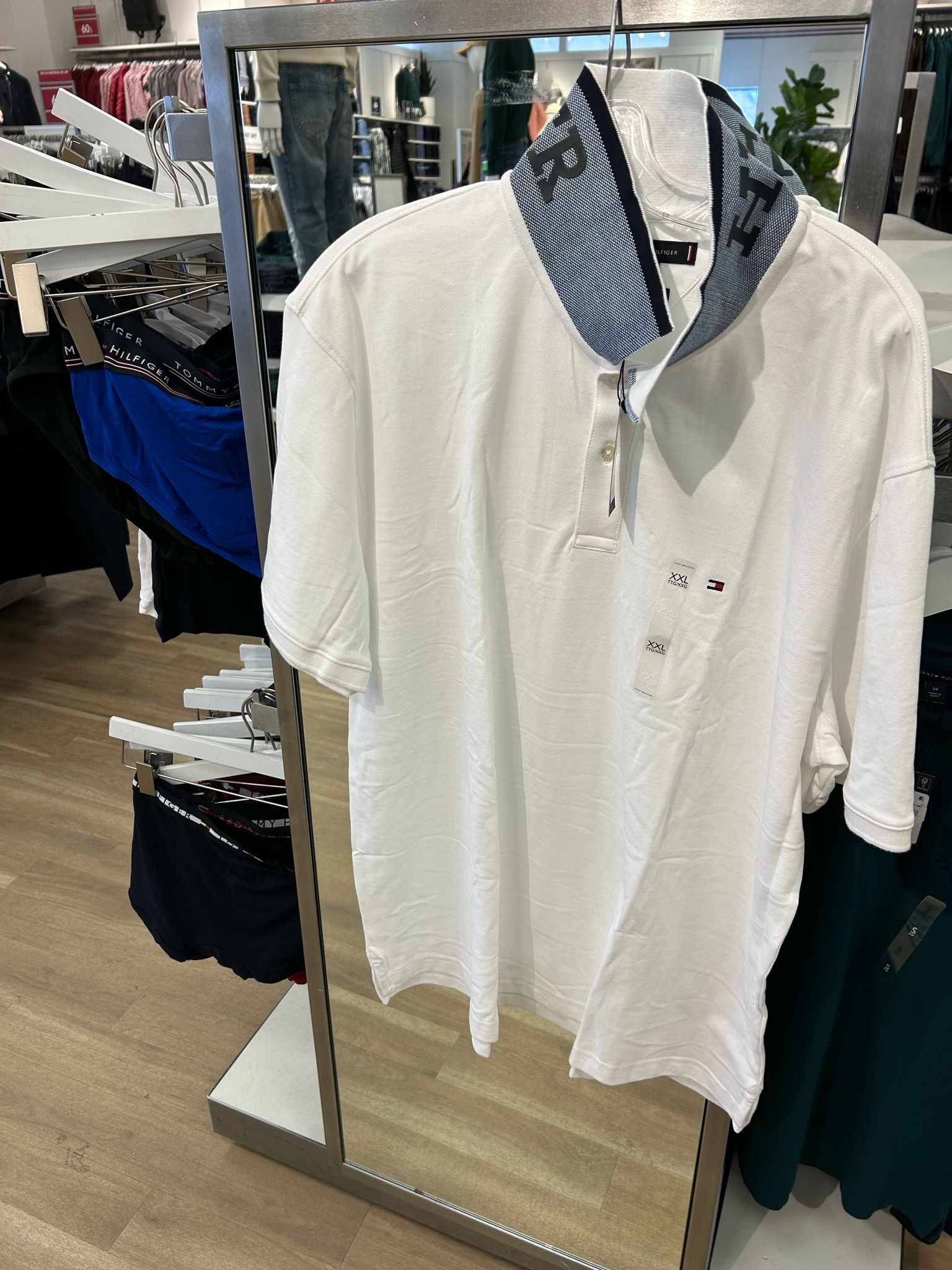 Tommy MENS' Regular Fit Under Collar Tipped Polo