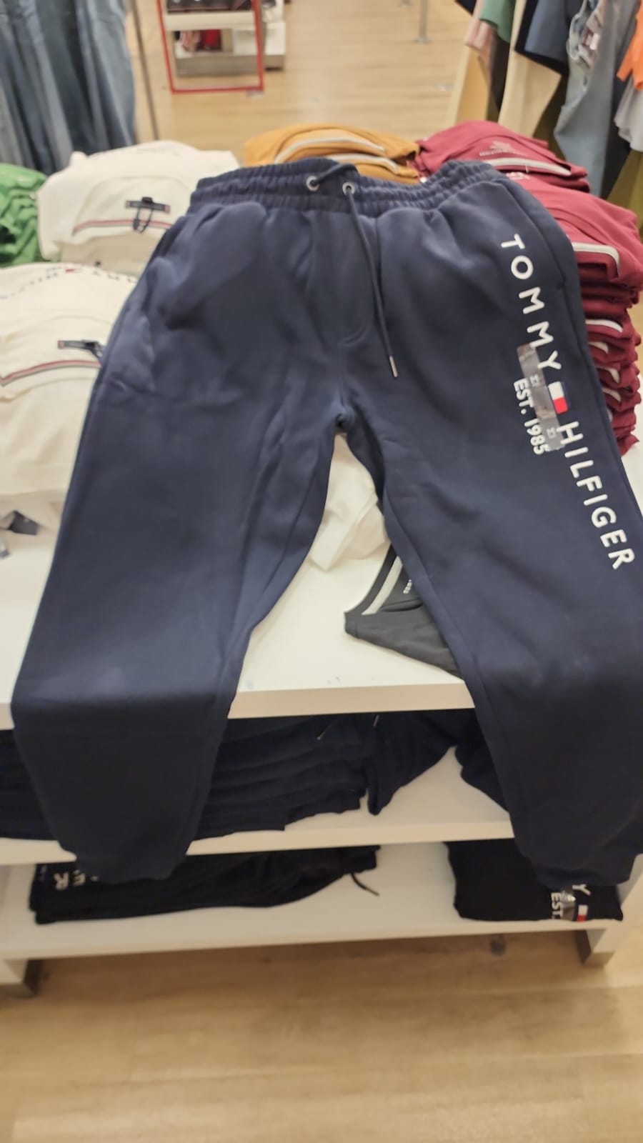 Tommy Mens' Tommy Logo Sweatpant/ Navy