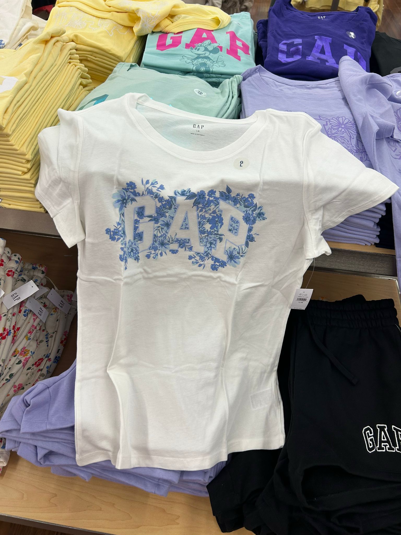 GAP womens V-gap Ss Clsc Tee T-Shirt