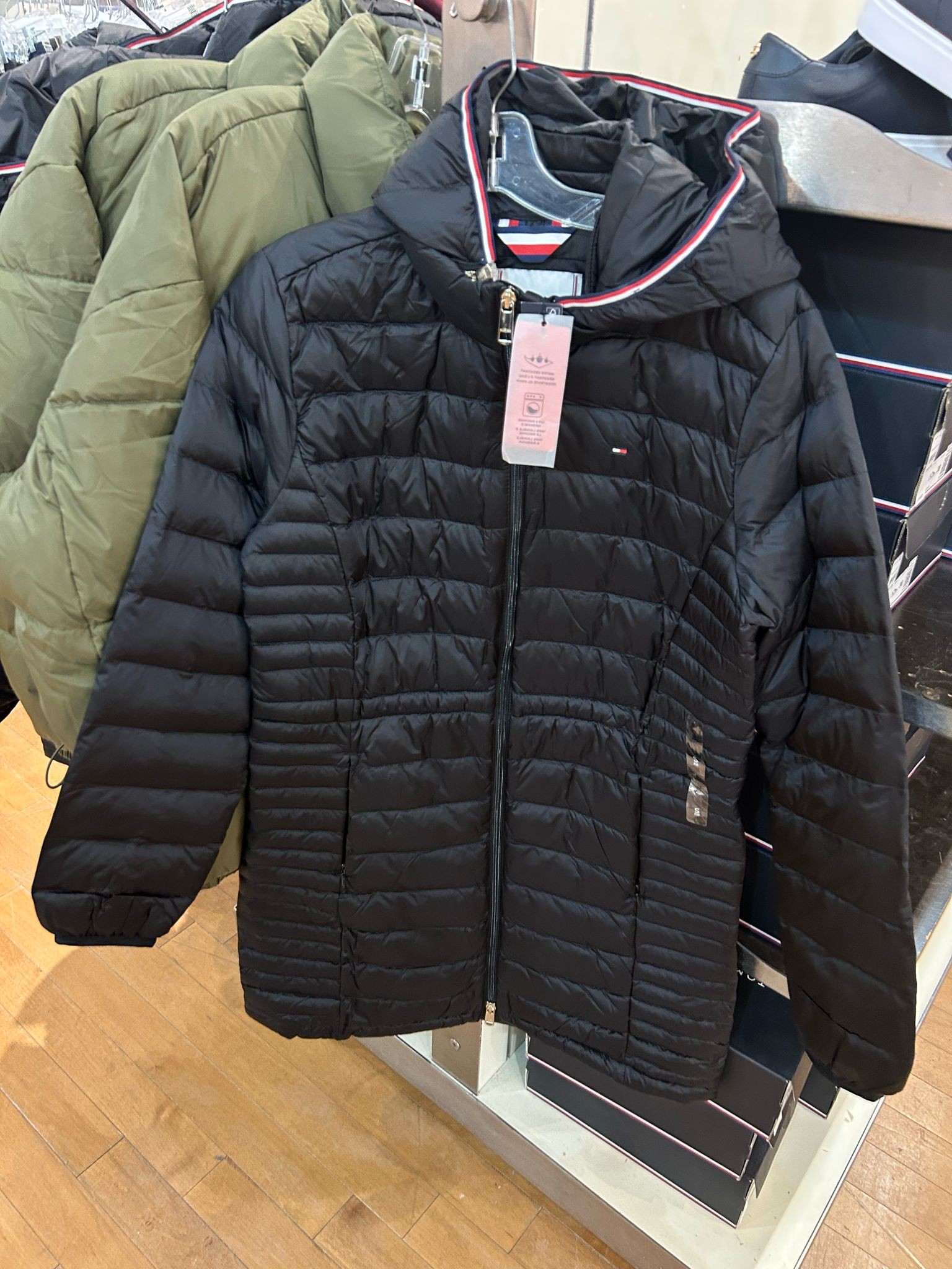 Women Tommy Lightweight Hooded Puffer Coat