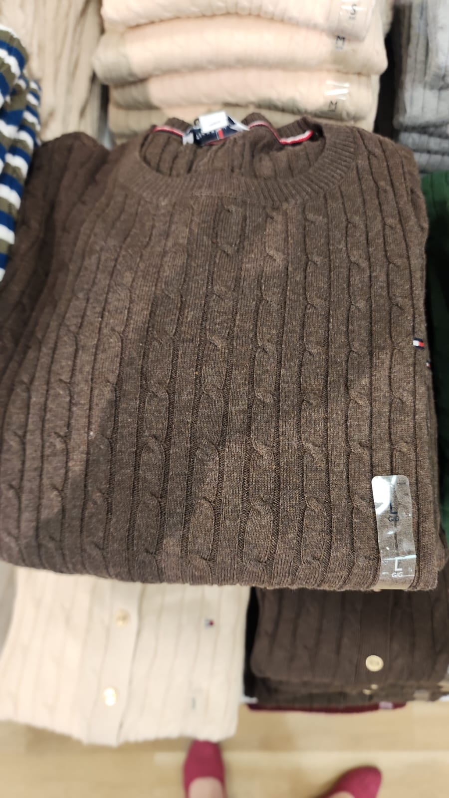 Tommy Womens' Cable Knit Sweater / Brown