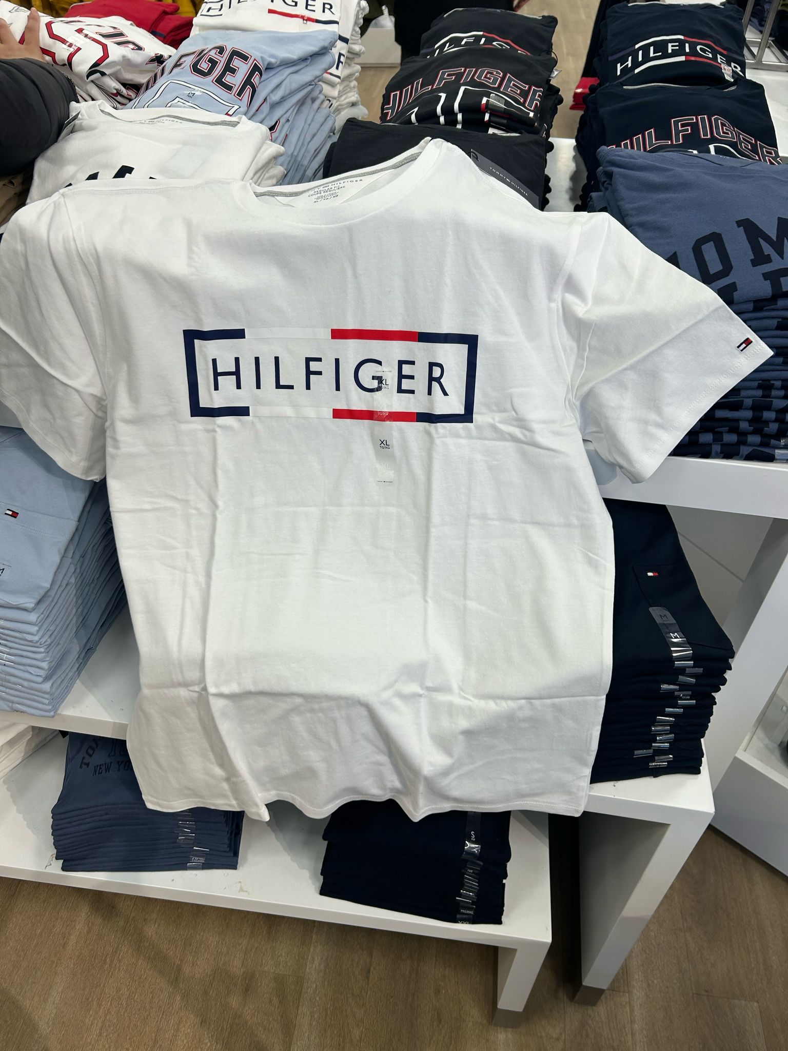 TOMMY MEN Signature Box Logo T-Shirt / WHITE