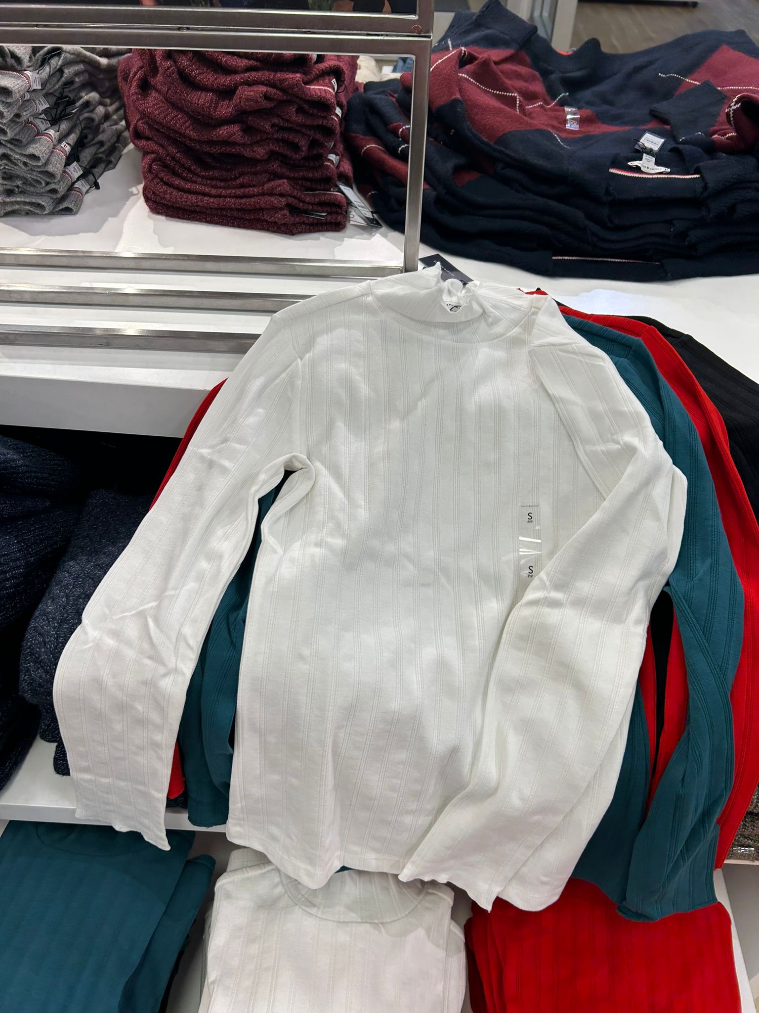 Womens' Tommy Lettuce-Trim Pointelle Turtleneck T-Shirt Ecru