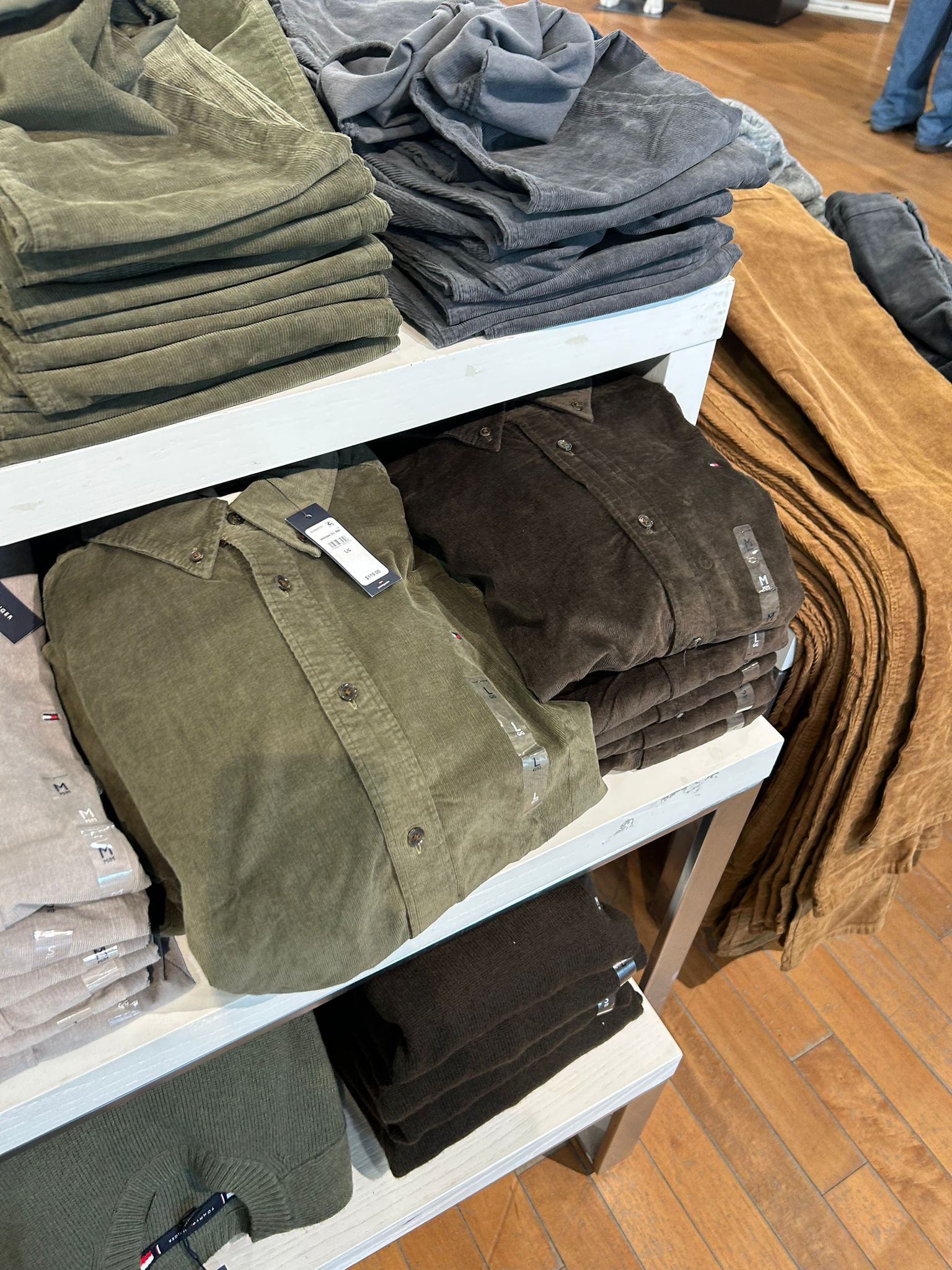 Tommy MENS' Regular Fit Corduroy Shirt Battle Green