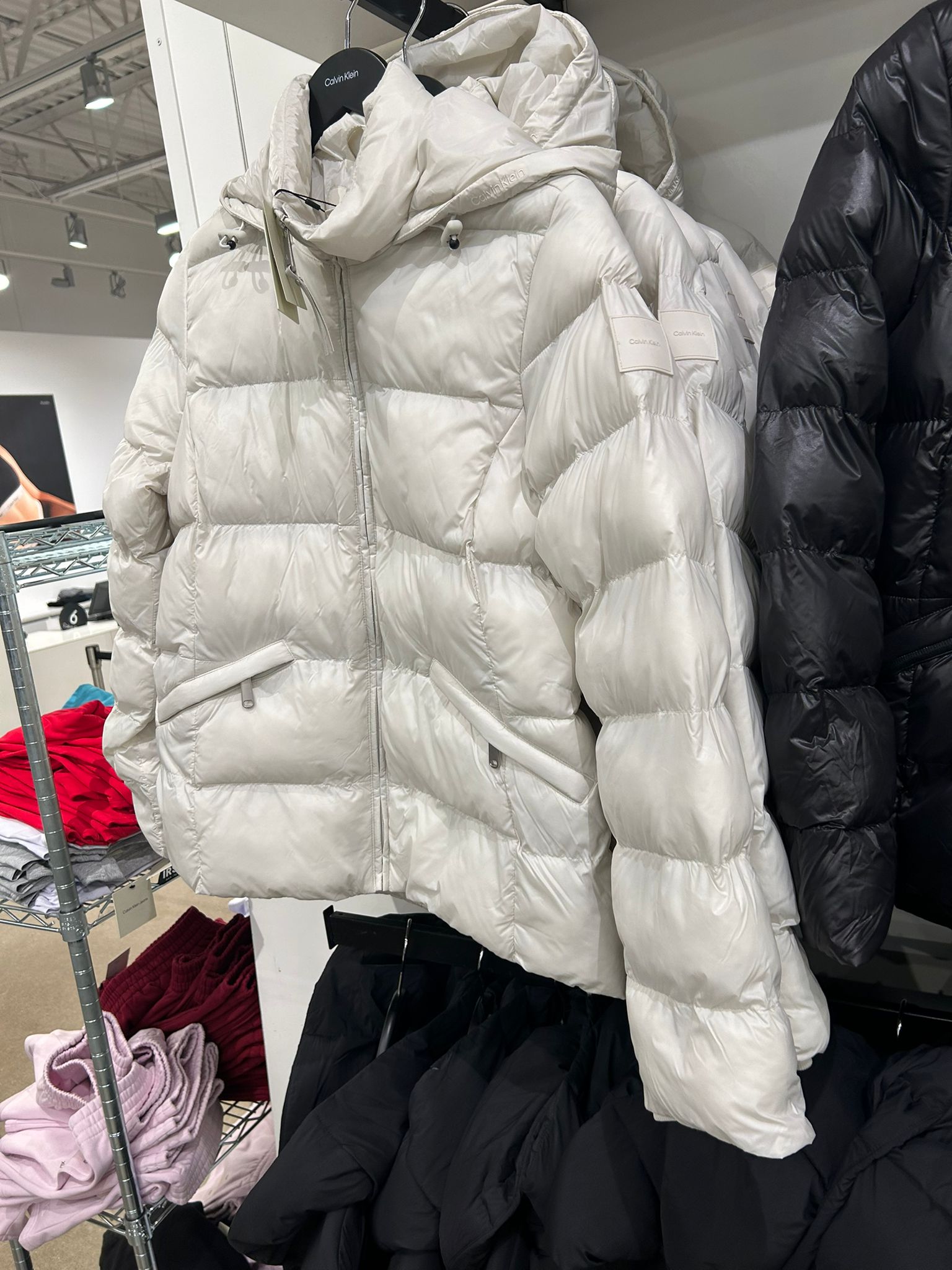 Calvin Klein Womens' Slim Puffer Jacket Chalk