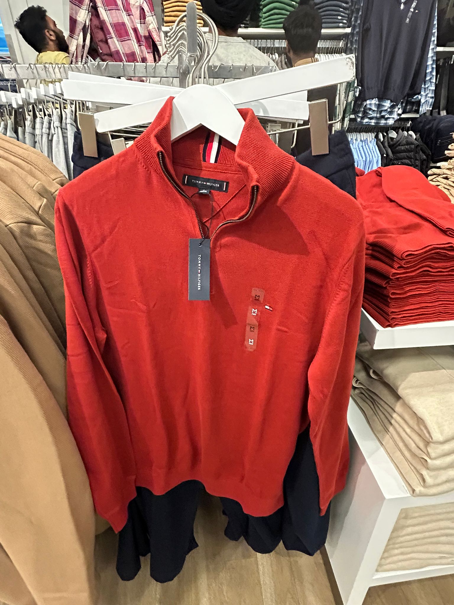 Tommy MENS' Classic Quarter-Zip Sweater Dark Magma