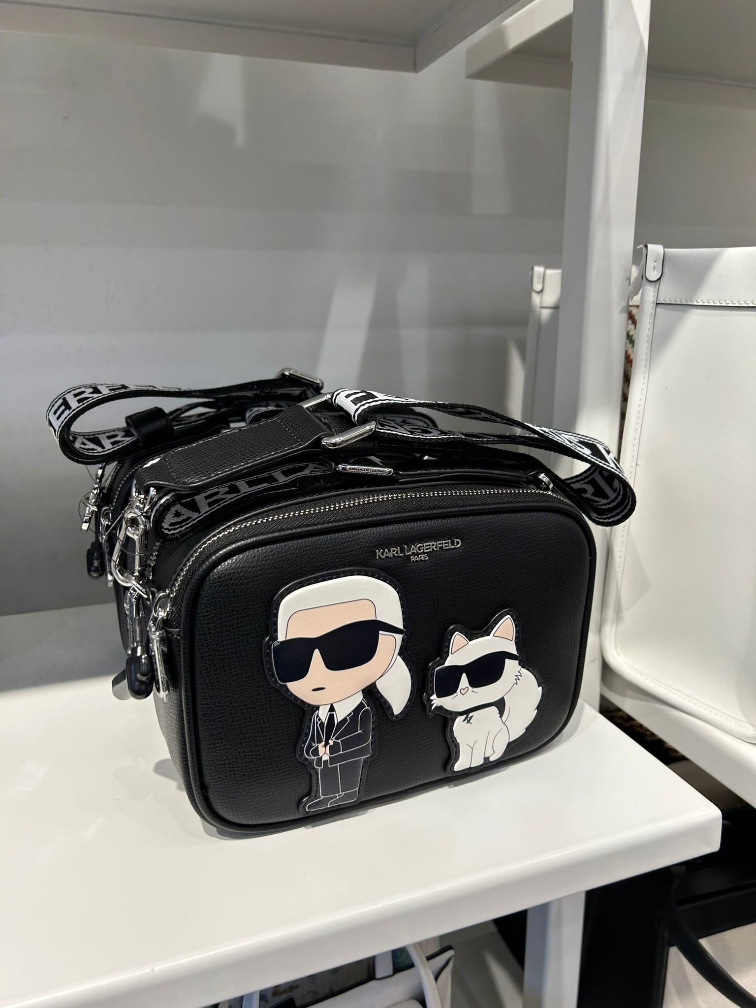 MAYBELLE CAMERA CROSSBODY -Black