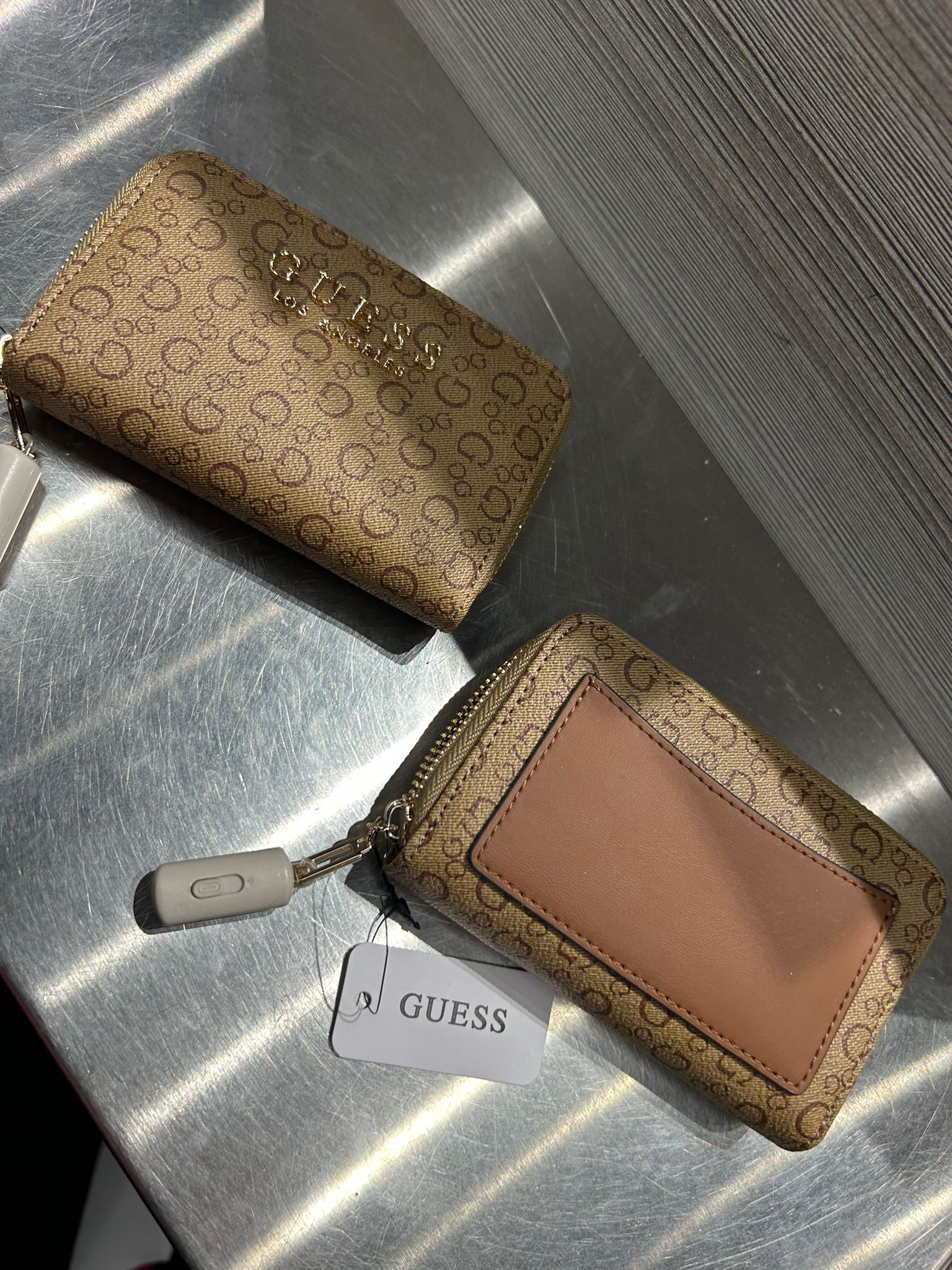 GUESS Womens' Saffron Small Logo Zip Wallet BROWN