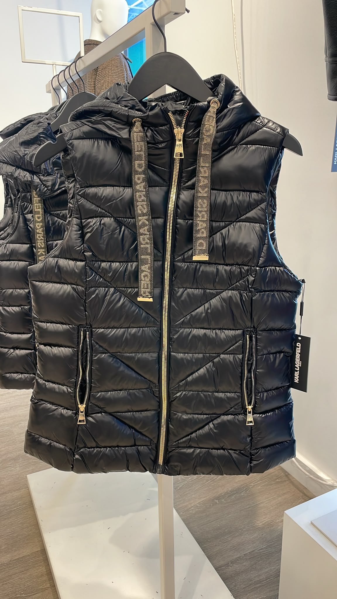 Karl HOODED PUFFER Women VEST - Black