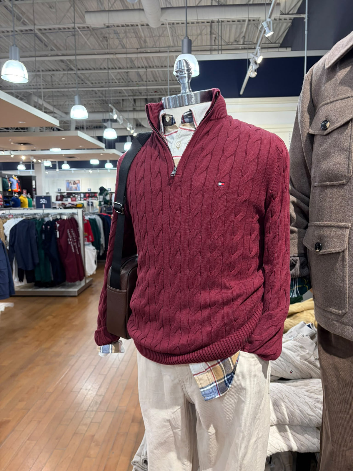 Cable Knit Men’s Quarter-Zip Sweater-Burgundy