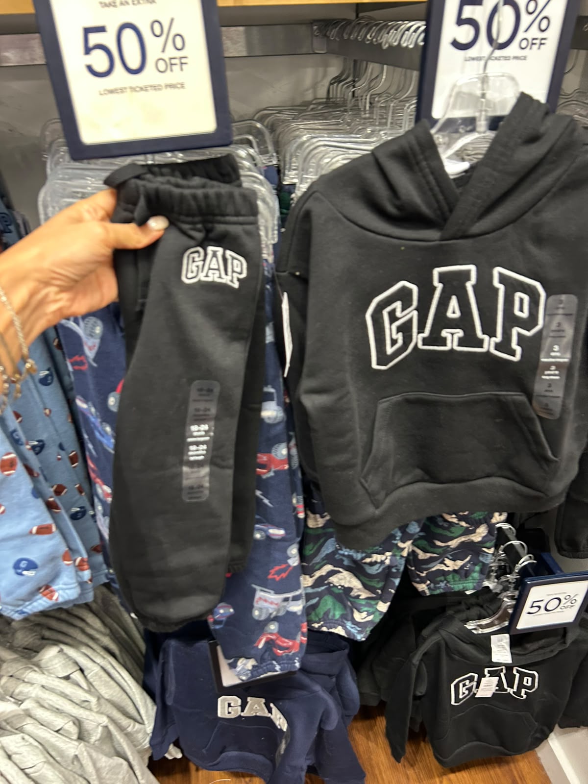 Gap babyGap Relaxed Logo Pull-On Joggers - Black