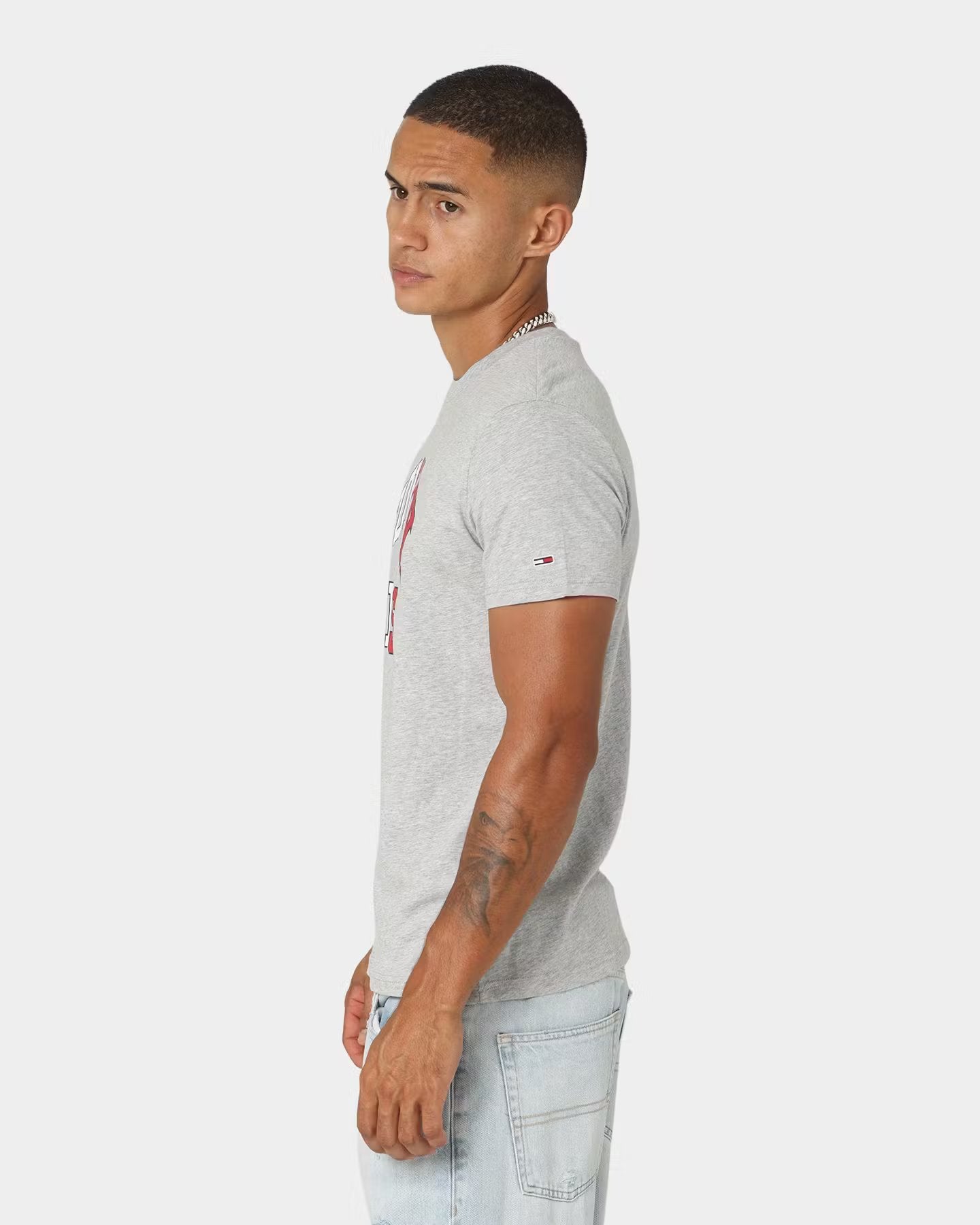 TOMMY JEANS MENS' TJM Entry Collegiate T-Shirt