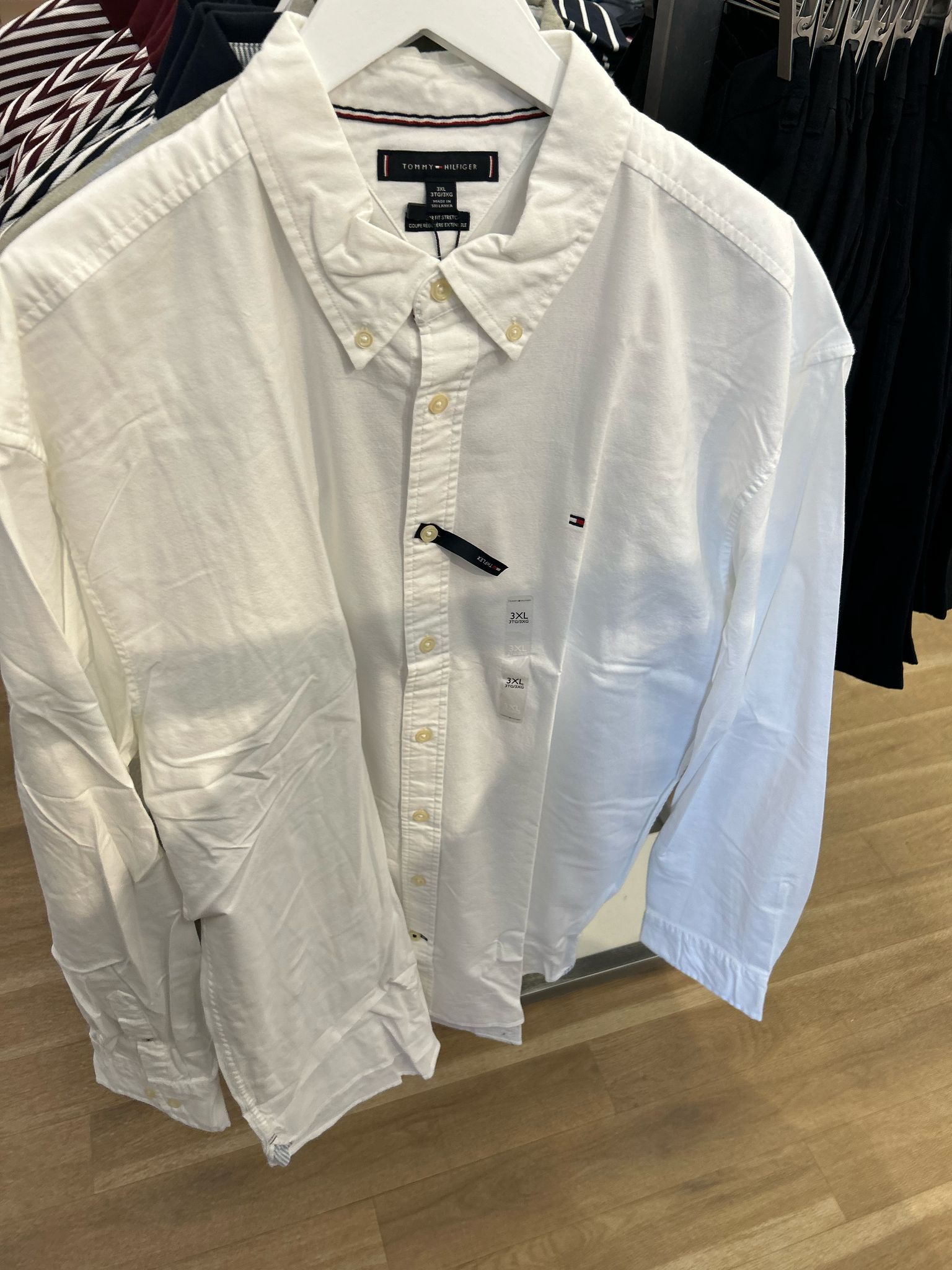 Tommy Mens' Regular Fit Organic Cotton Shirt