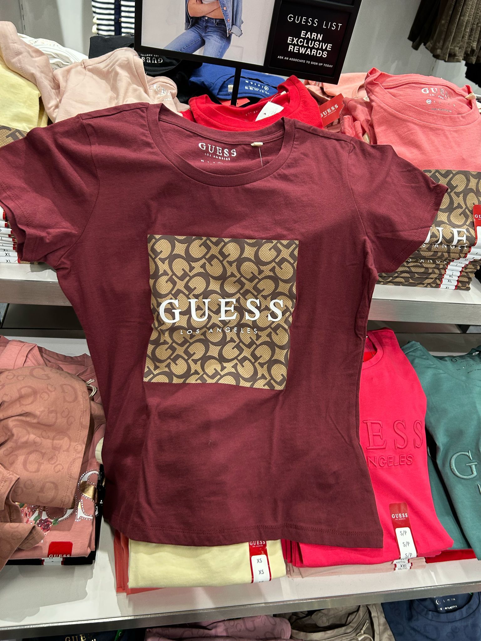 WOMEN GUESS Orley Logo Tee/ DARK Red