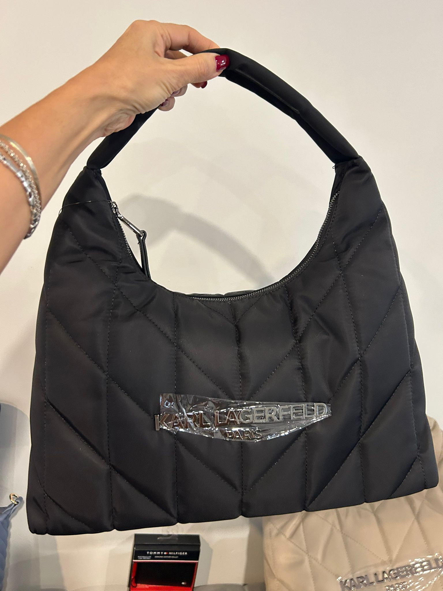 Women's KARL VOYAGE MED TOTE NYLON  Black