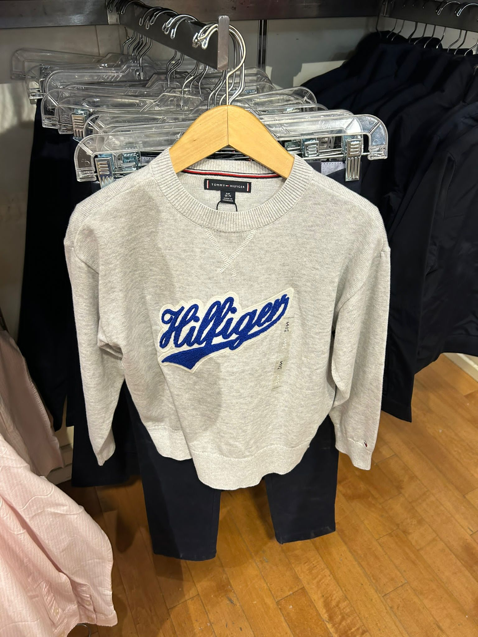 BOYS' Tommy Flocked Script Logo Sweater