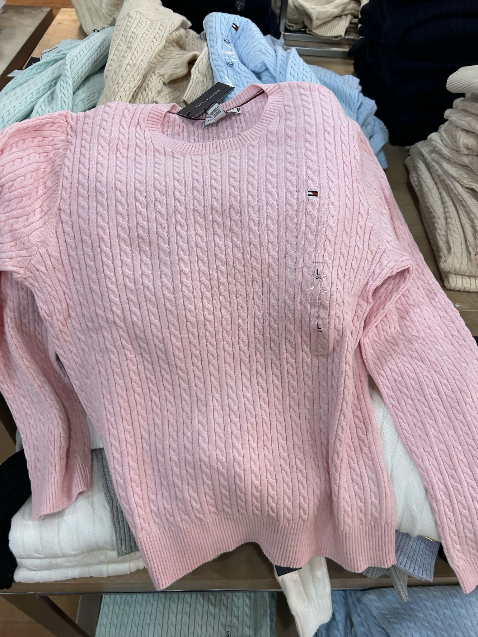 WOMENS' TOMMY Cable Knit Sweater-Pink Heather