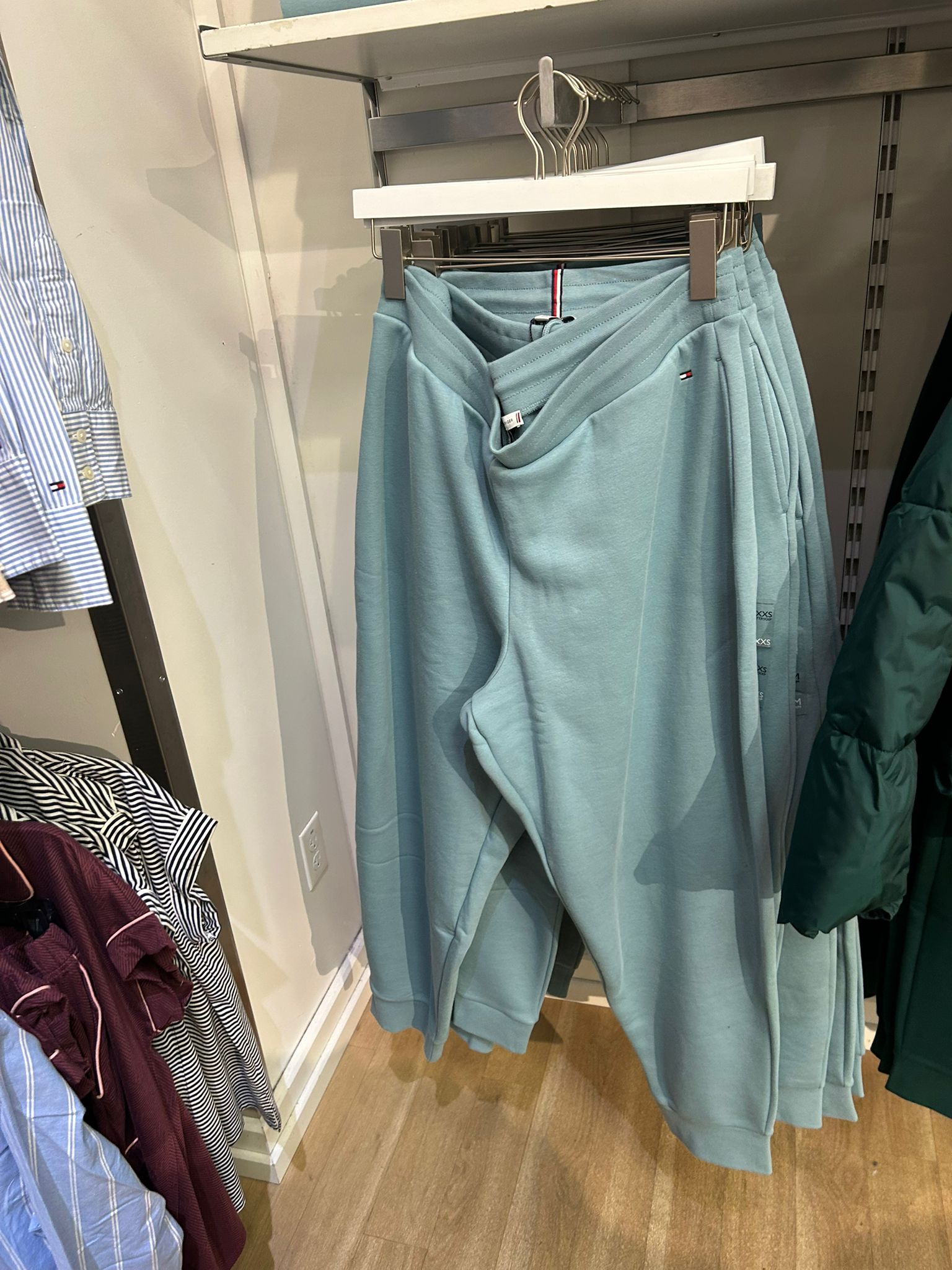 Womens' Tommy Relaxed Solid Jogger Smoky Blue