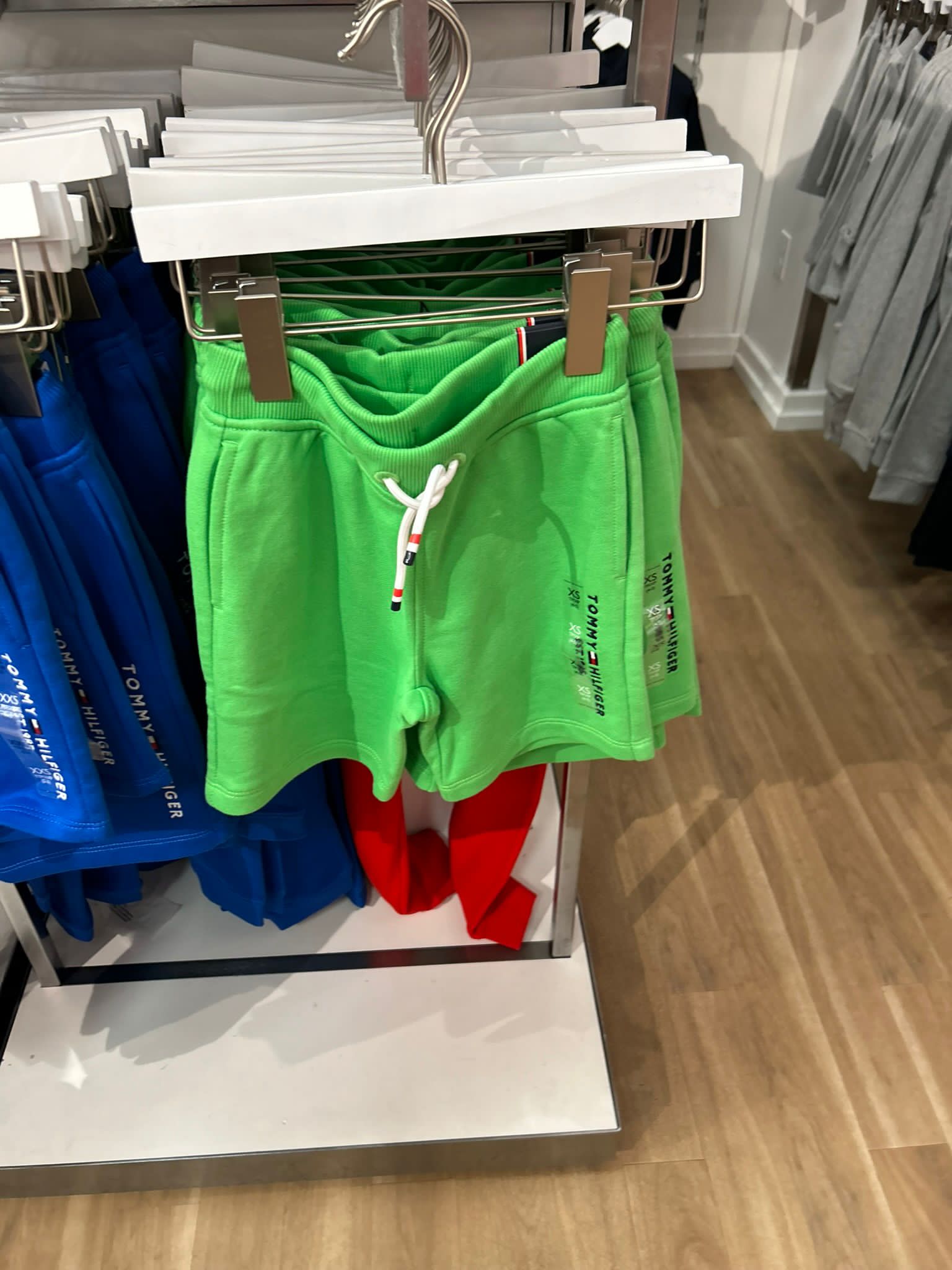 Tommy Hilfiger Kids Boys Green Elasticized Waist Solid Sweatshorts