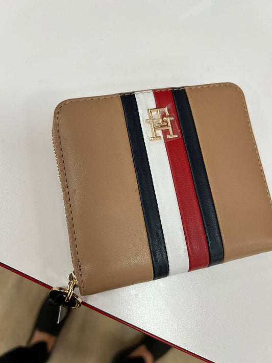 Women's TOMMY HILFIGER Monogram Logo Zip Medium Wallet - Biege