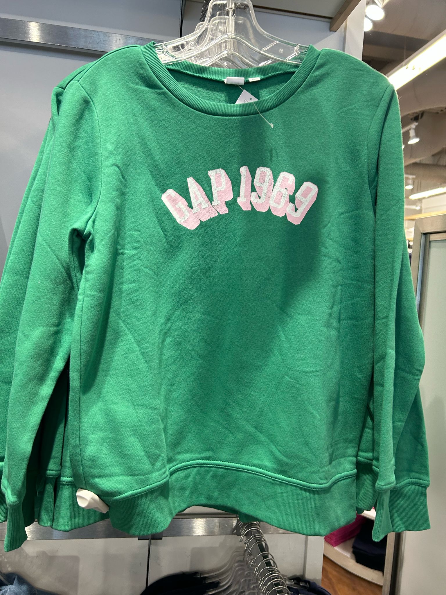 WOMEN Relaxed Gap Logo Sweatshirt/irish clover green