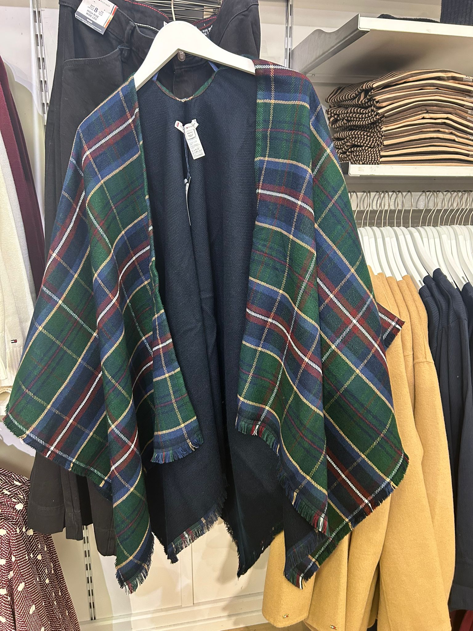 WOMENS' Tommy Hilfiger Reversible Cape Ornamental Green / Multi