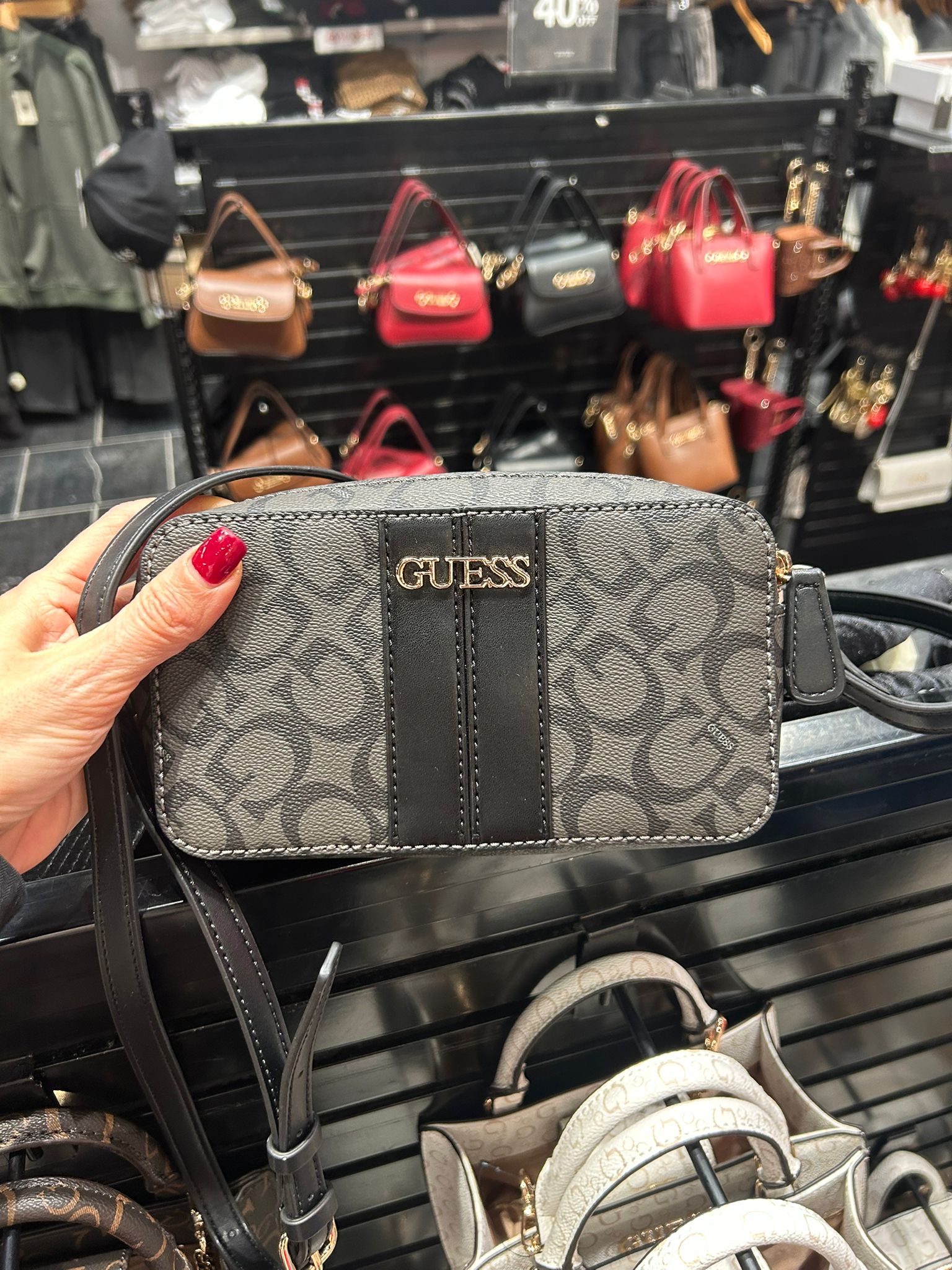 Women's Guess Kyrie Logo Top-Zip Crossbody bLACK