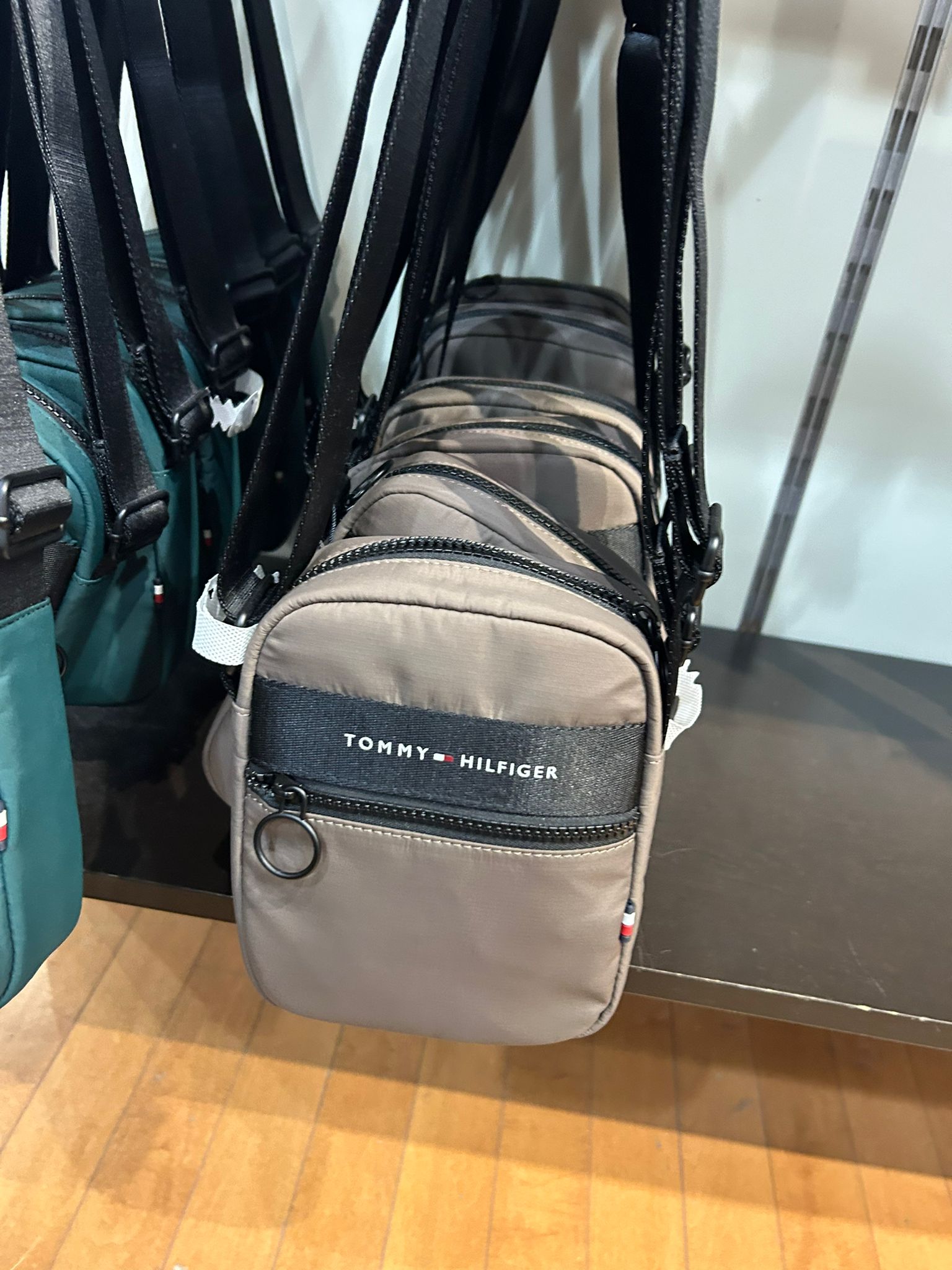 Mens' Tommy Logo Mini Reporter Bag.