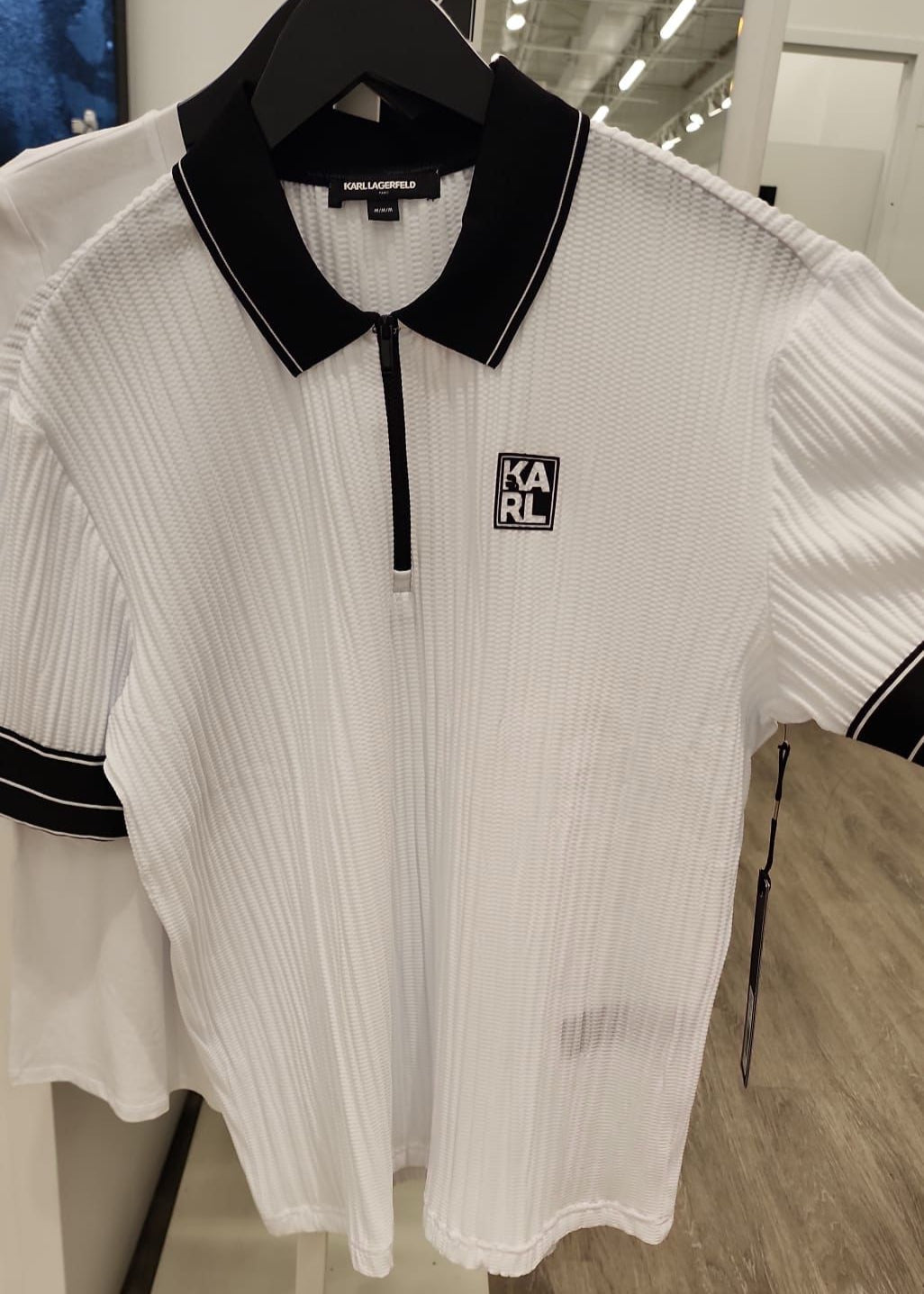 Karl Lagerfeld Paris mens Performance Polo Solid Cuff and Collar Shirt