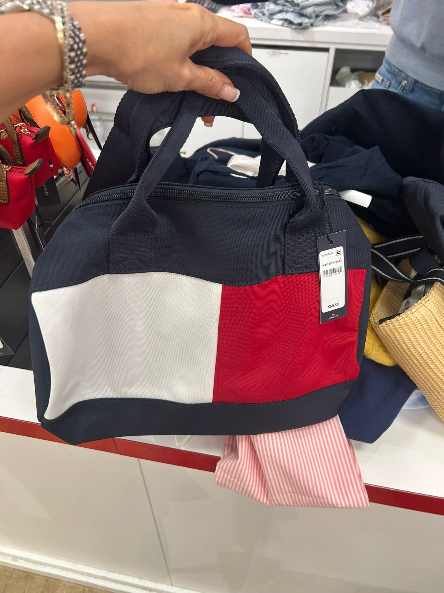 Tommy Women's Colorblock Flag Logo Duffle Bag-Navy