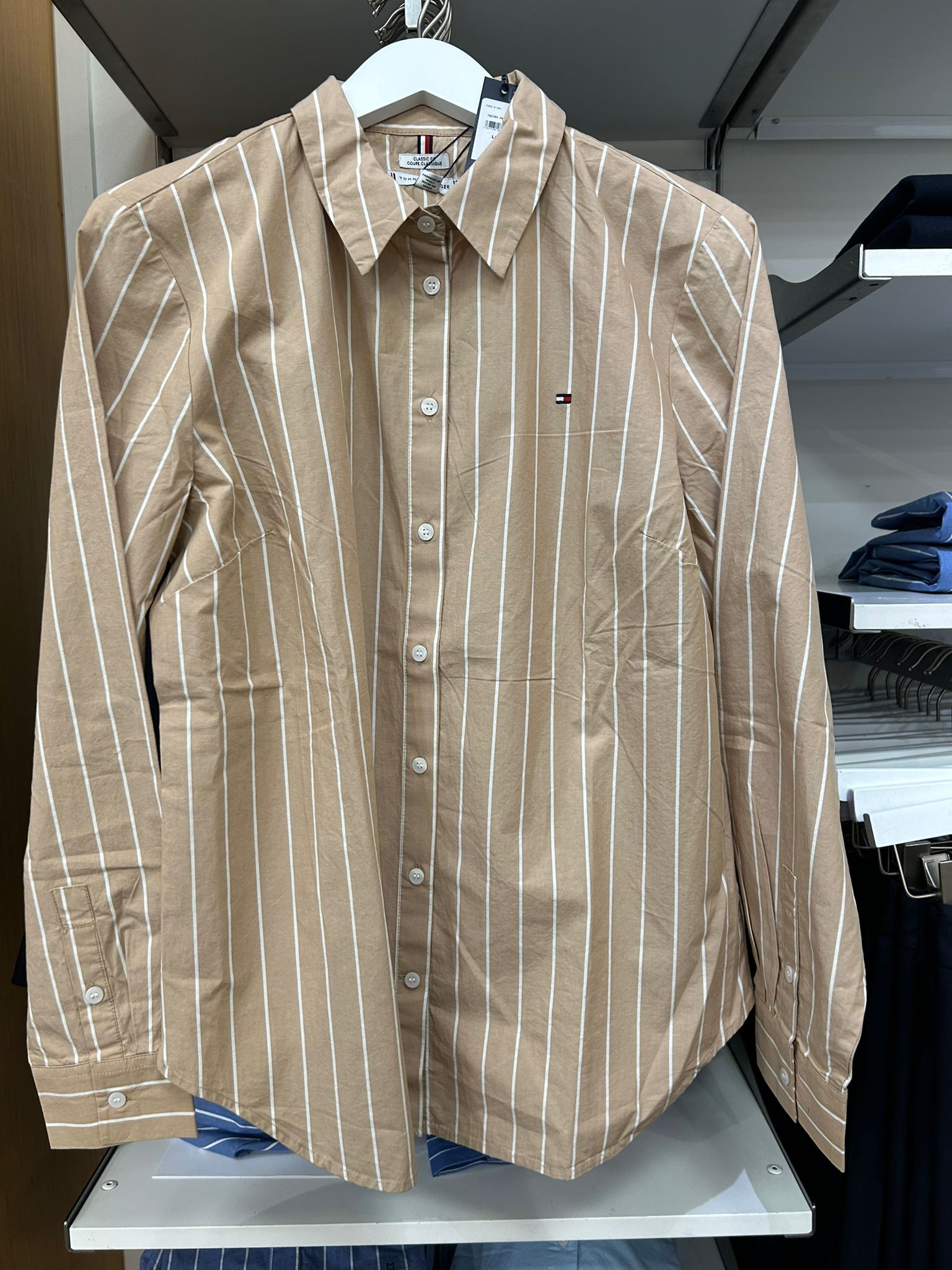 Tommy Hilfiger WOMENS'  BLOUSE W BASEBALL STRIPE REGULAR SHIR TH
