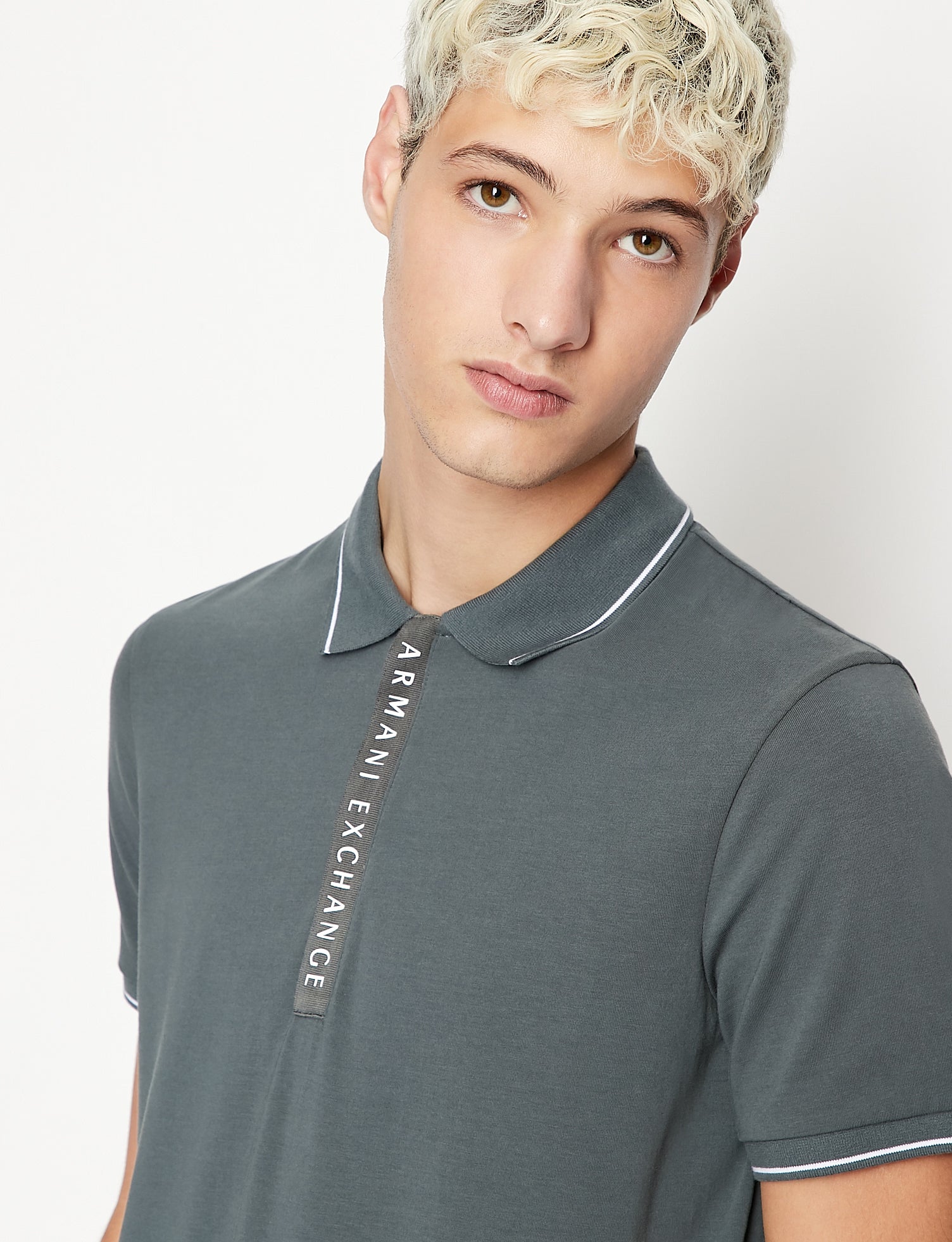 ARMANI EXCHANGE Cotton Quarter-Zip A|X Logo Short-Sleeve Men Polo T-shirt-Olive Green