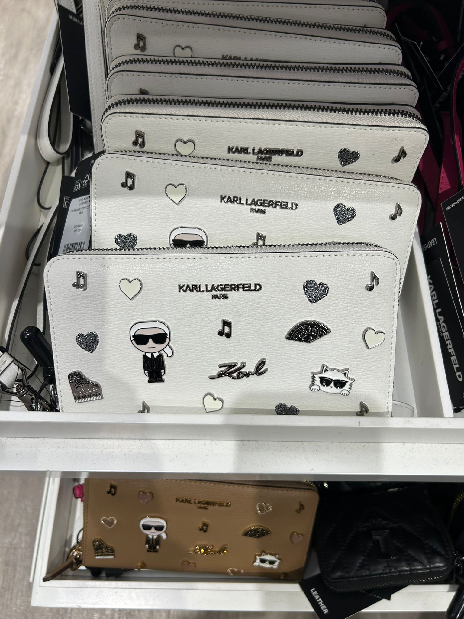 Karl Lagerfeld Paris Womens' LARGE ZIP WALLET WITH PINS WHITE