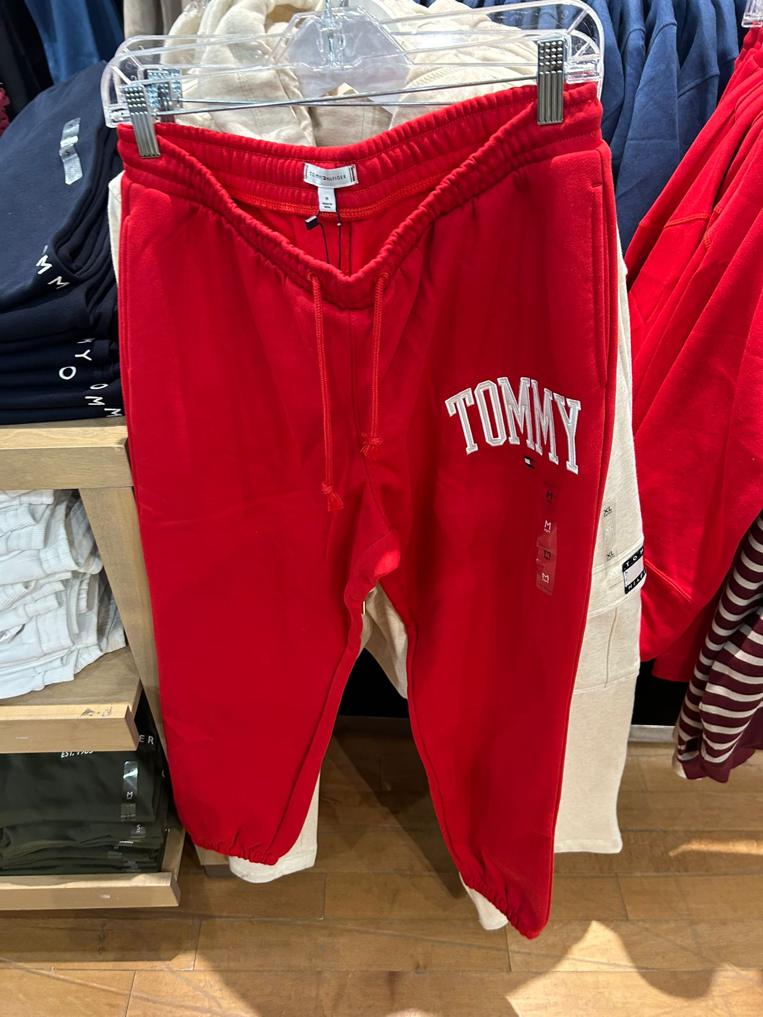 Tommy Womens' Varsity Tommy Logo Sweatpant/ Primary Red