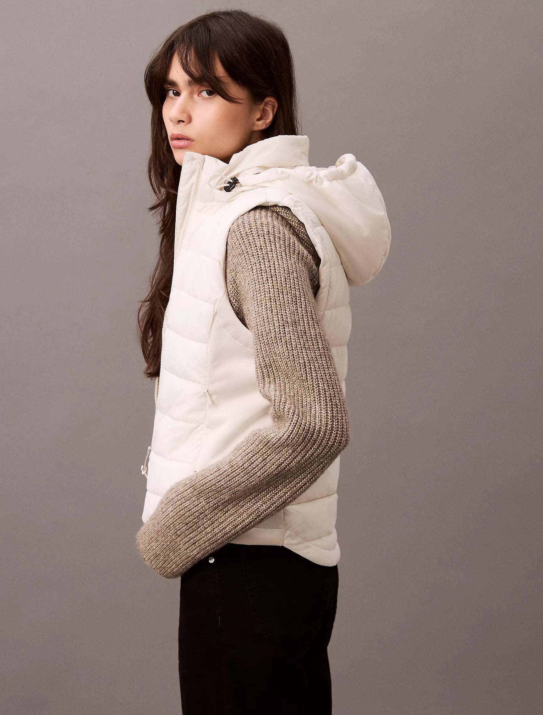 Calvin Klein WOMENS' Nylon Puffer Vest Chalk