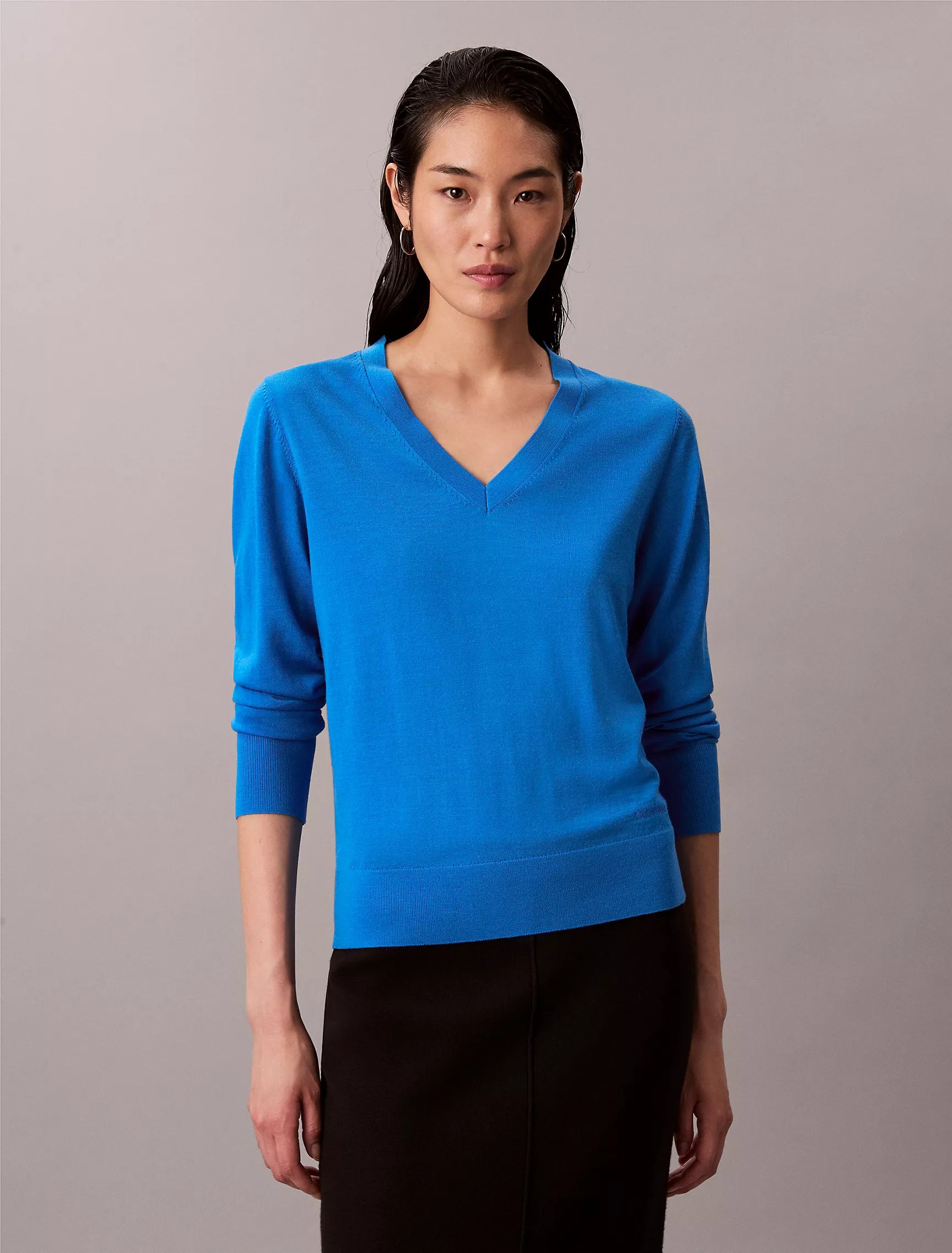 Calvin Klein WOMENS' Merino Wool V-Neck Sweater Corrib River Blue