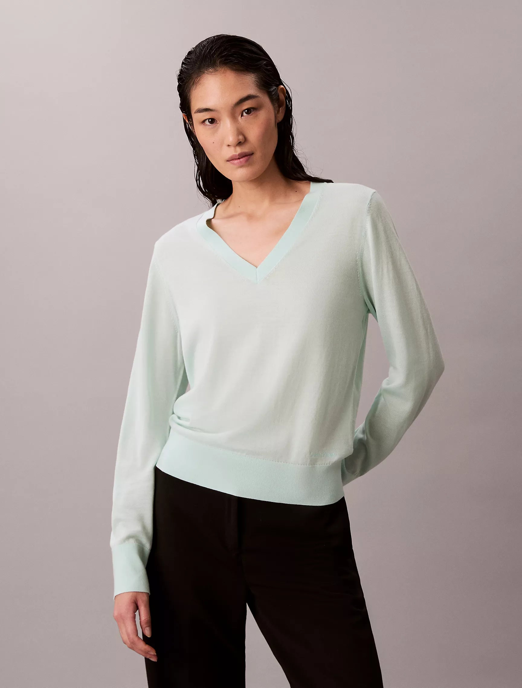 Calvin Klein WOMENS' Merino Wool V-Neck Sweater Moonlight Jade