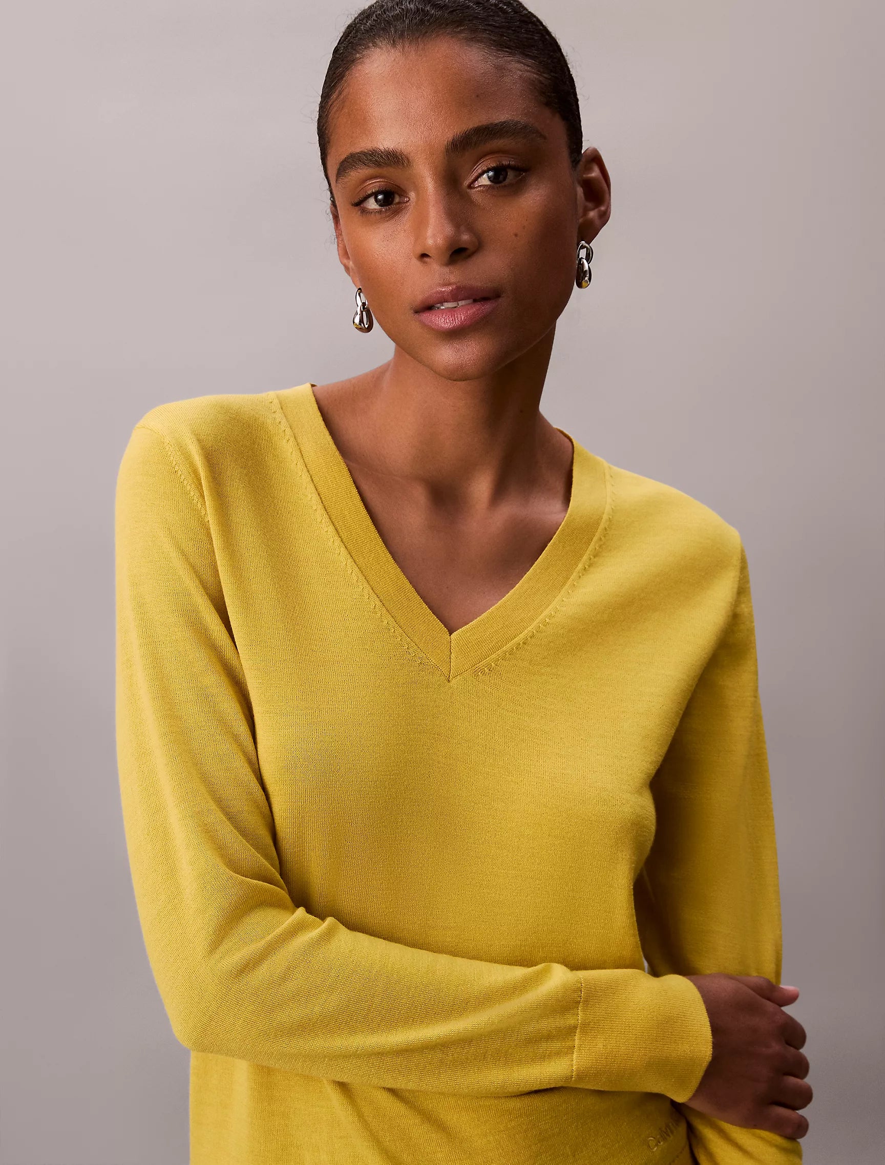 Calvin Klein WOMENS' Merino Wool V-Neck Sweater Space Lime