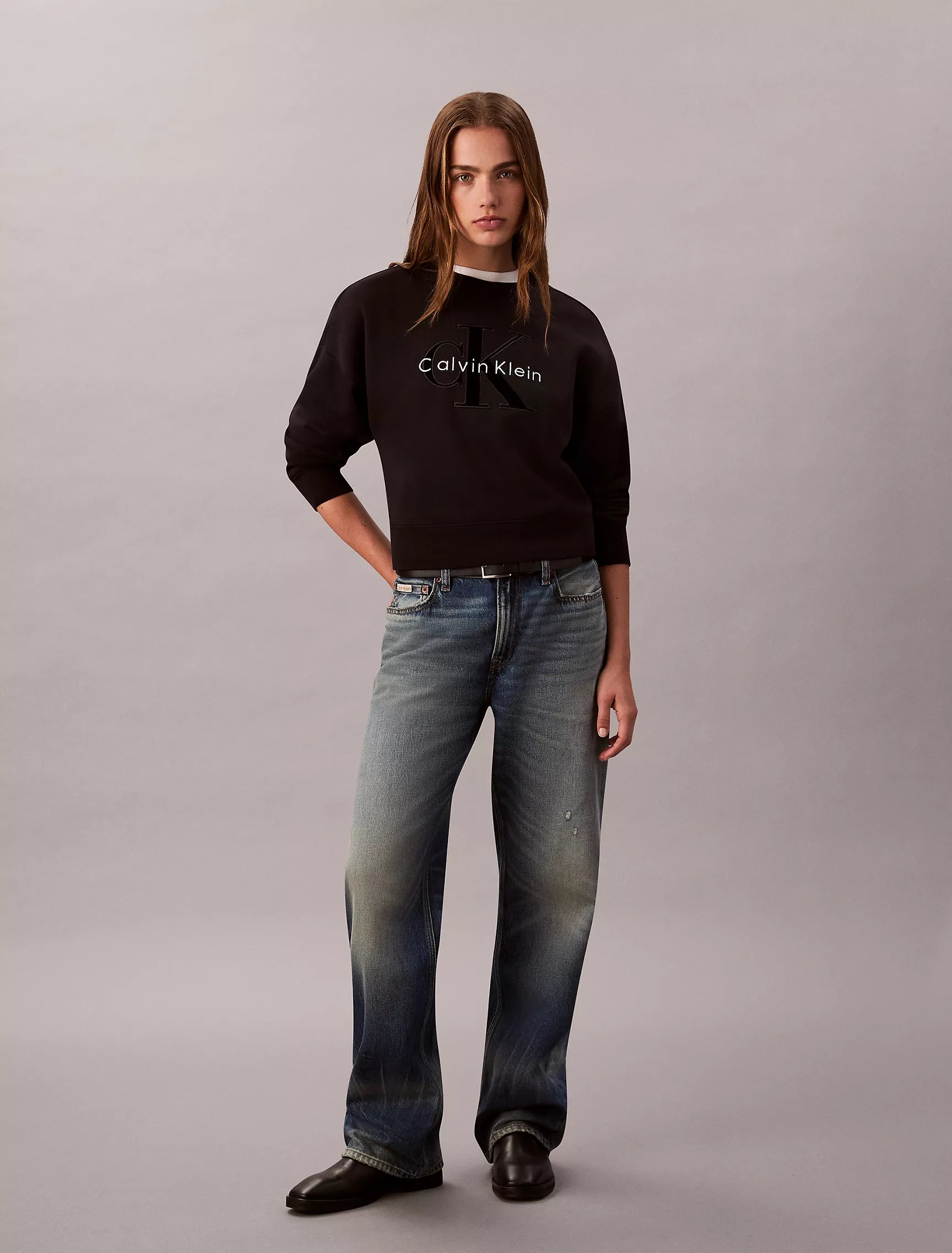 Womens' Calvin Klein Fleece Velvet Monologo Graphic Relaxed Sweatshirt Black