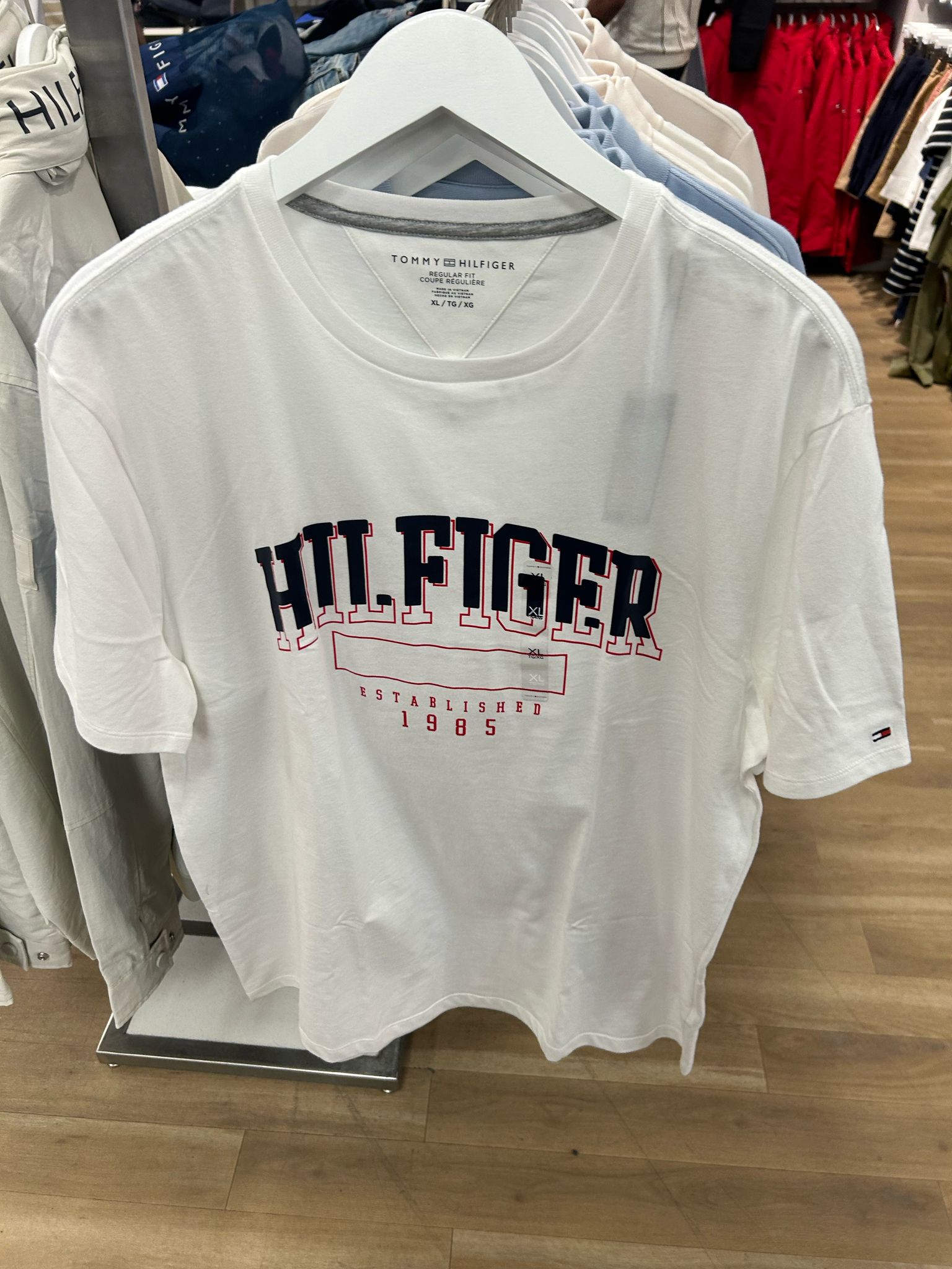 Tommy Mens' Bold Hilfiger Logo T-Shirt / WHITE