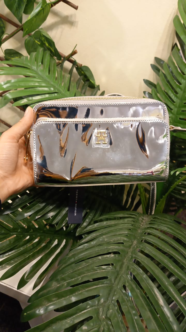 TOMMY HILFIGER Women Metallic Silver Fashion Cross Body Bag