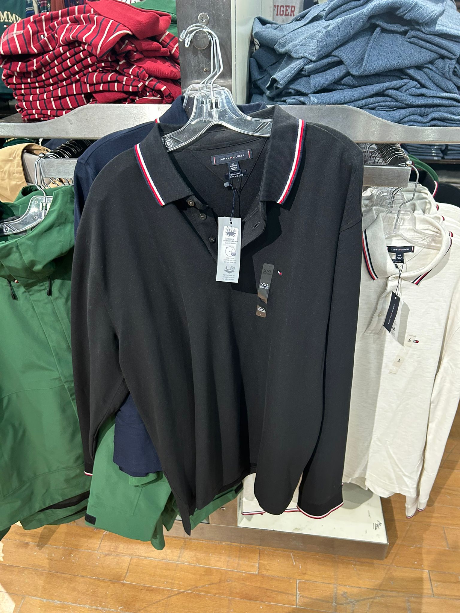 Tommy Hilfiger MENS' Long-Sleeve Tommy Wicking Polo BLACK